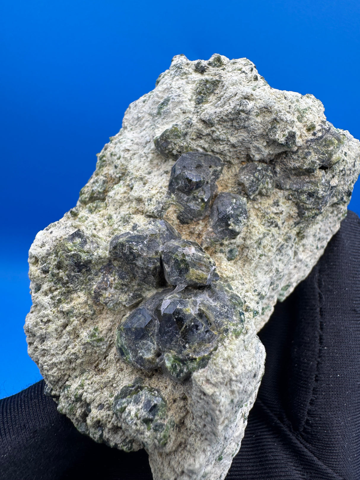 Garnet Specimen - 261g