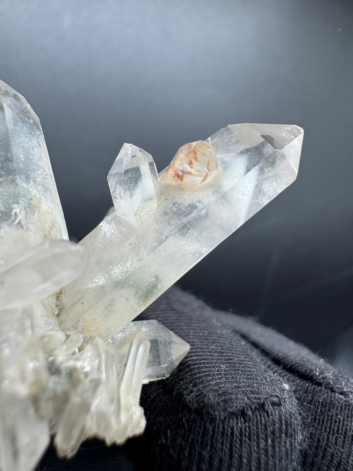 Quartz Specimen - 17g
