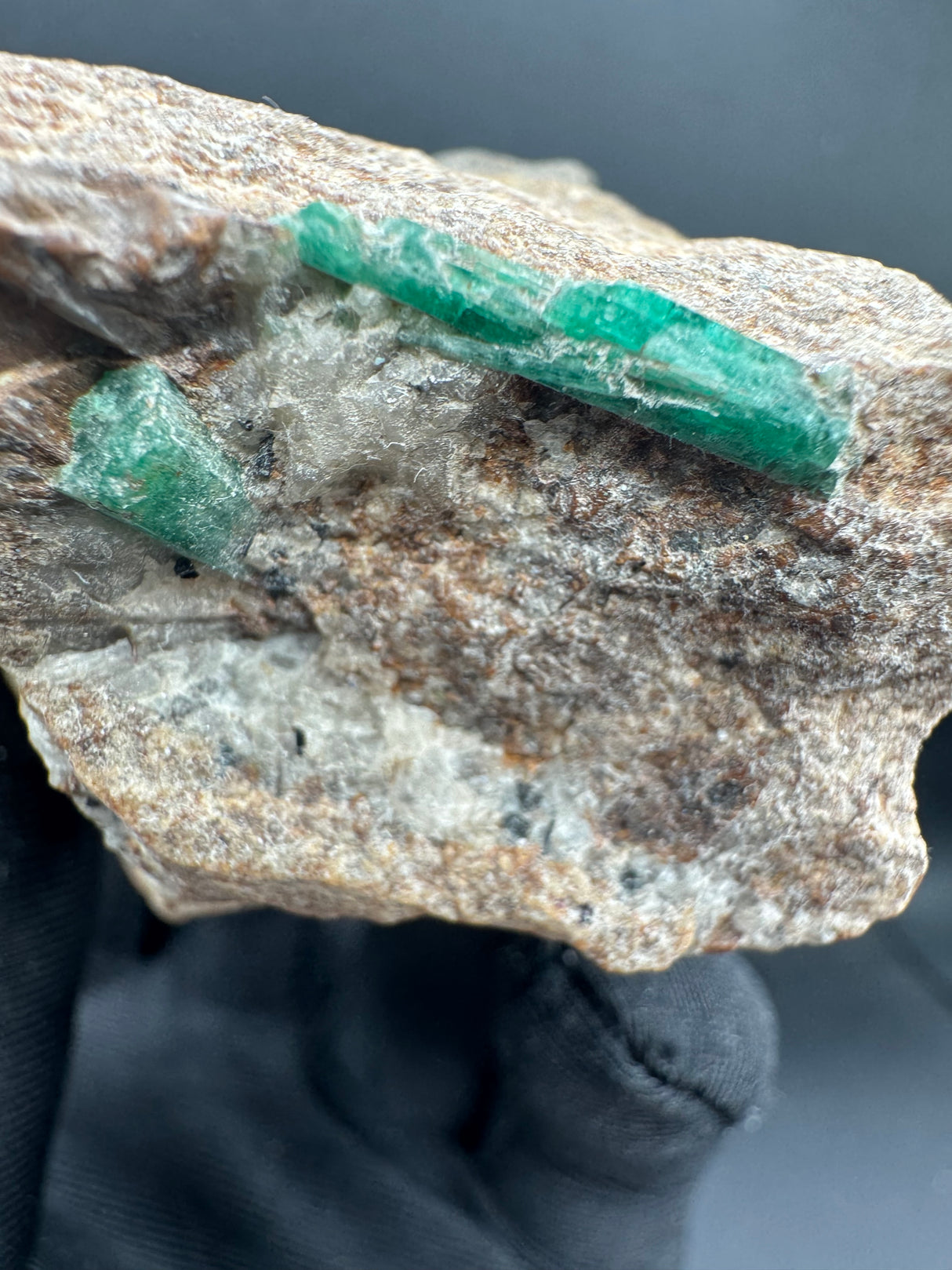 Emerald Specimen - 215g
