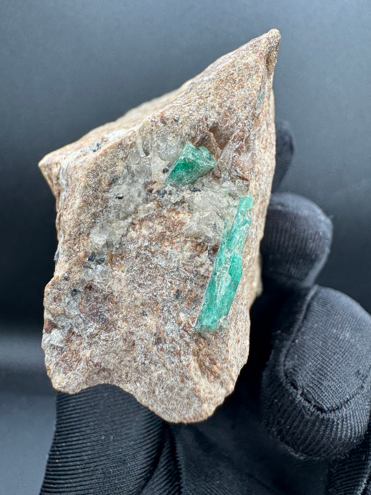 Emerald Specimen - 215g