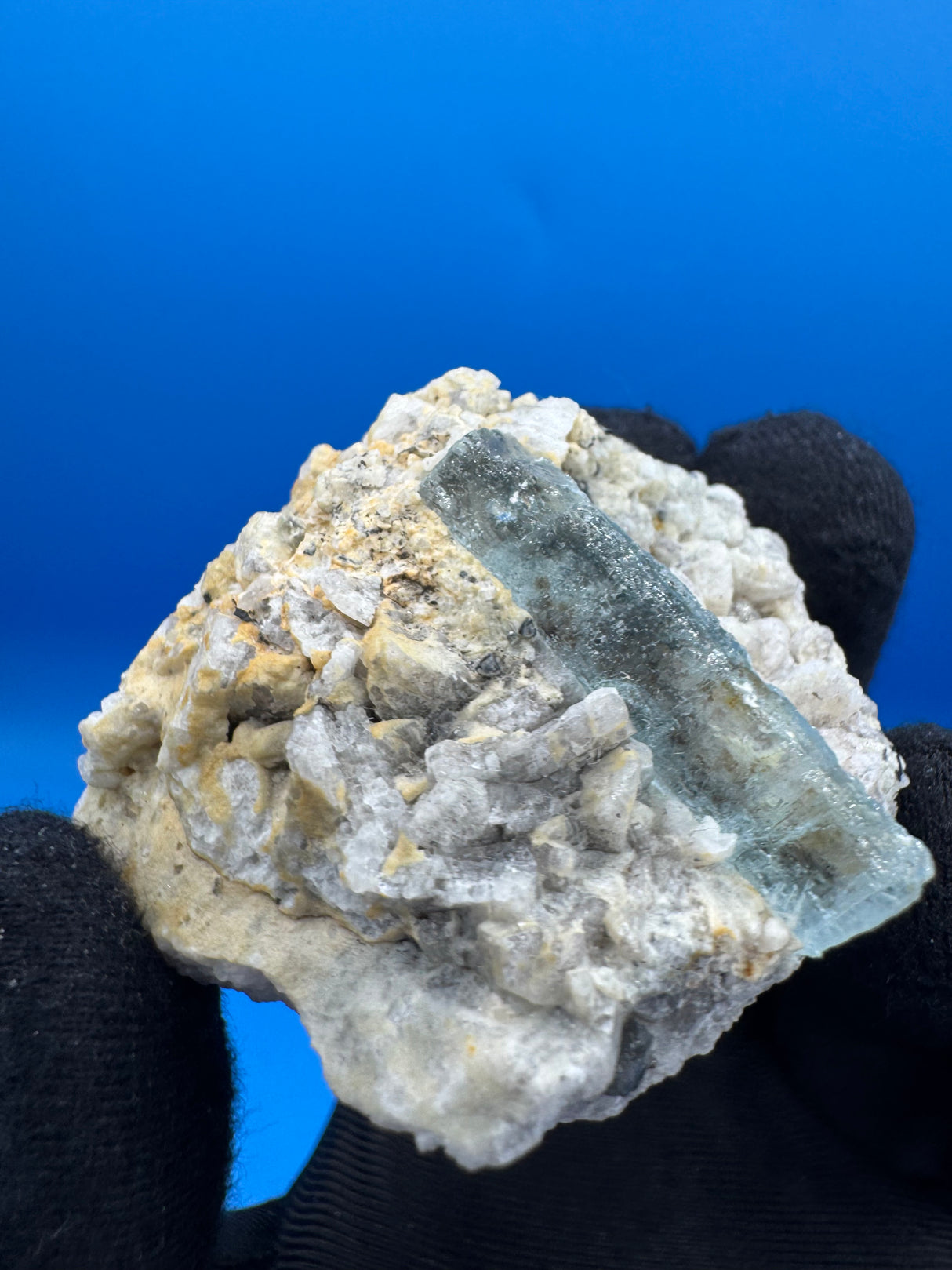 Aquamarine Specimen - 69g