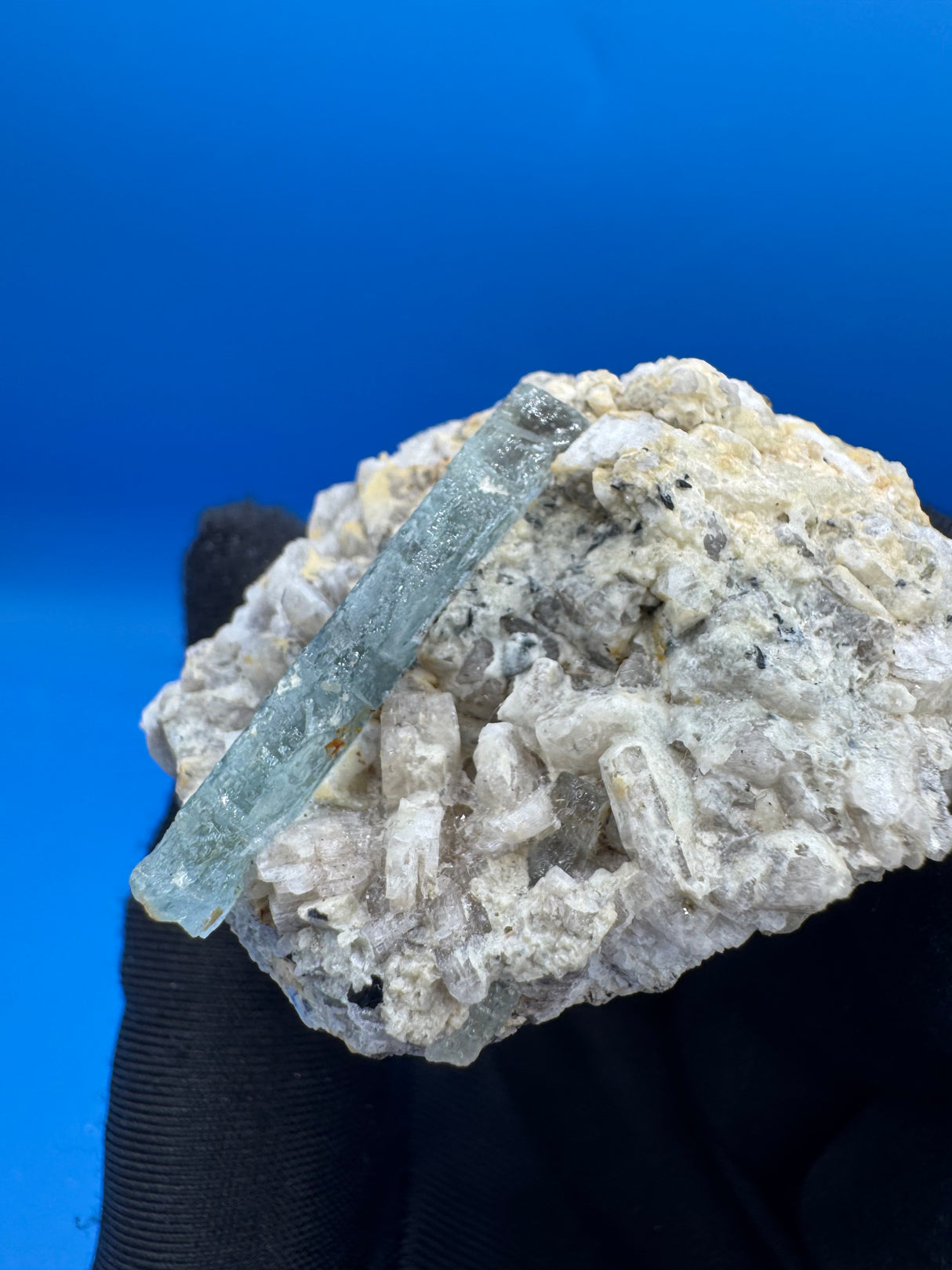 Aquamarine Specimen - 69g