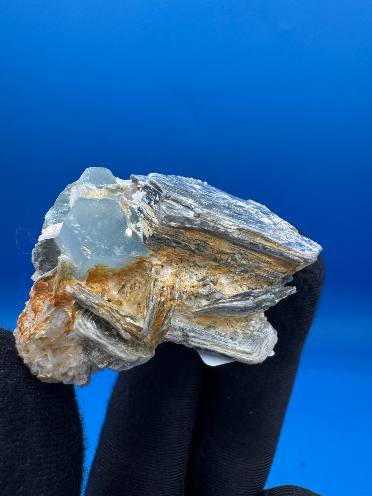 Aquamarine Specimen - 63g
