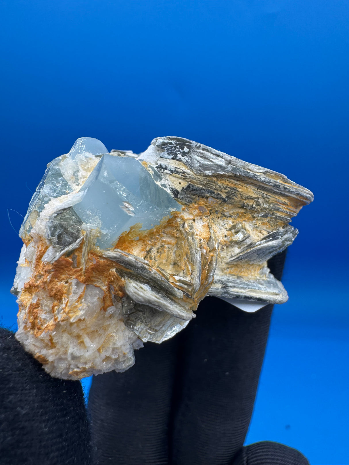 Aquamarine Specimen - 63g