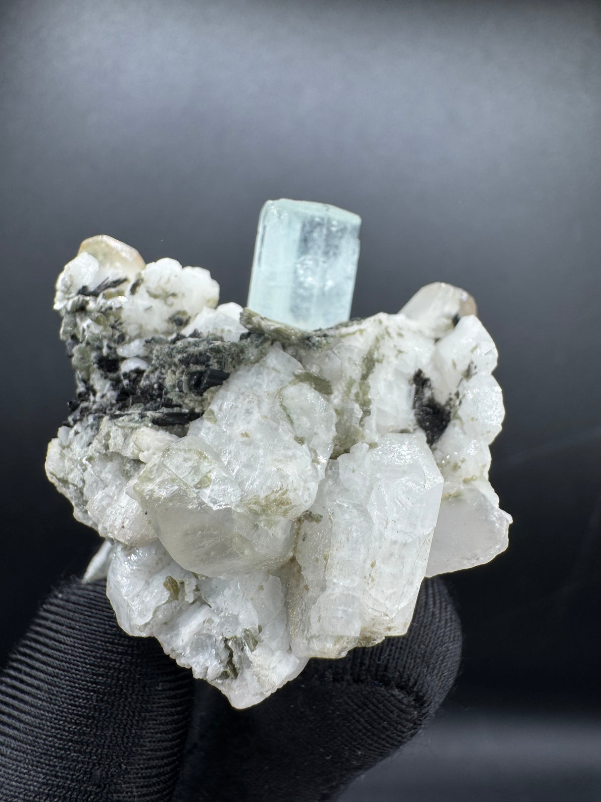 Aquamarine Specimen - 82g