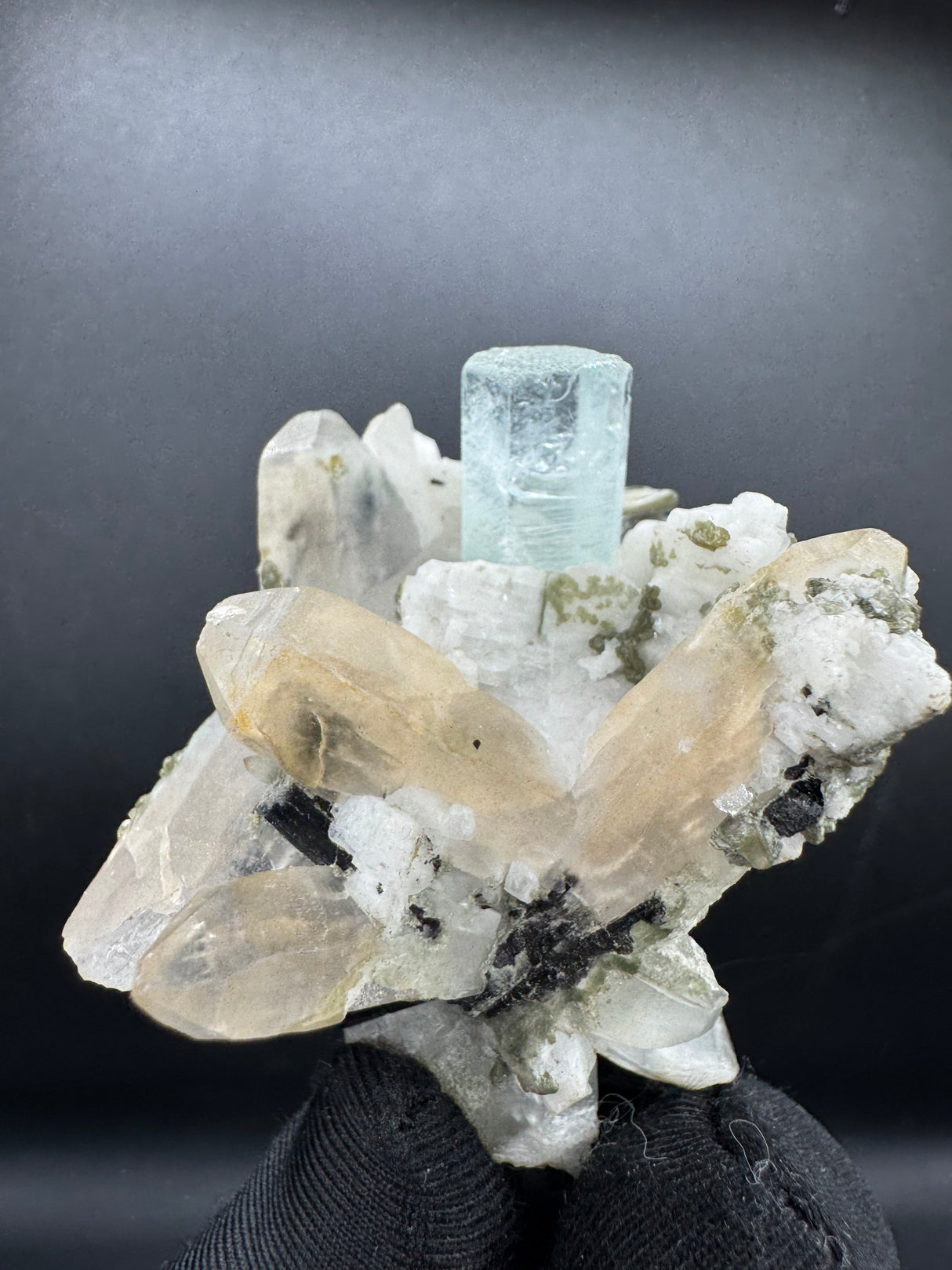 Aquamarine Specimen - 82g