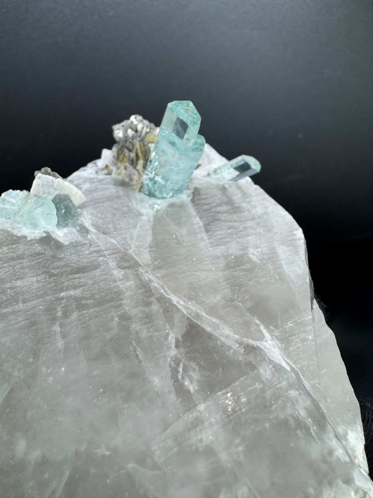 Aquamarine Specimen - 558g