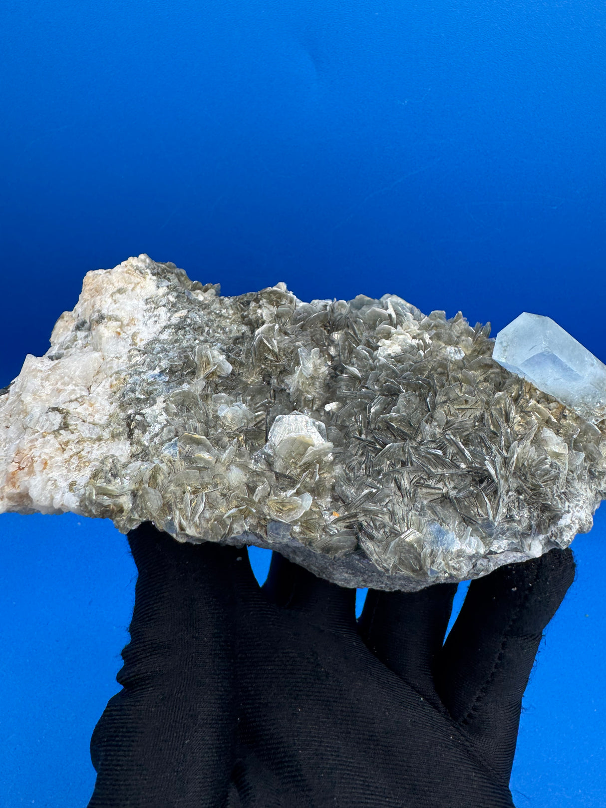 Aquamarine Specimen - 558g