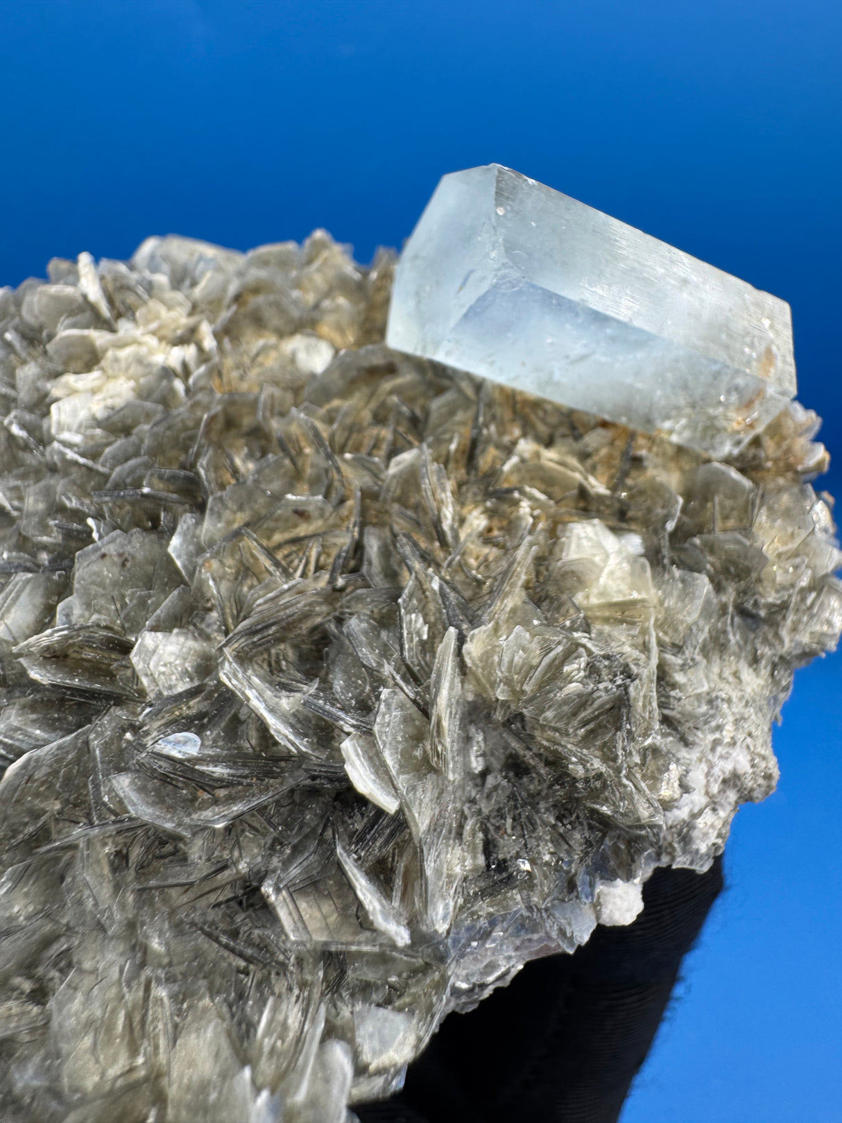 Aquamarine Specimen - 558g