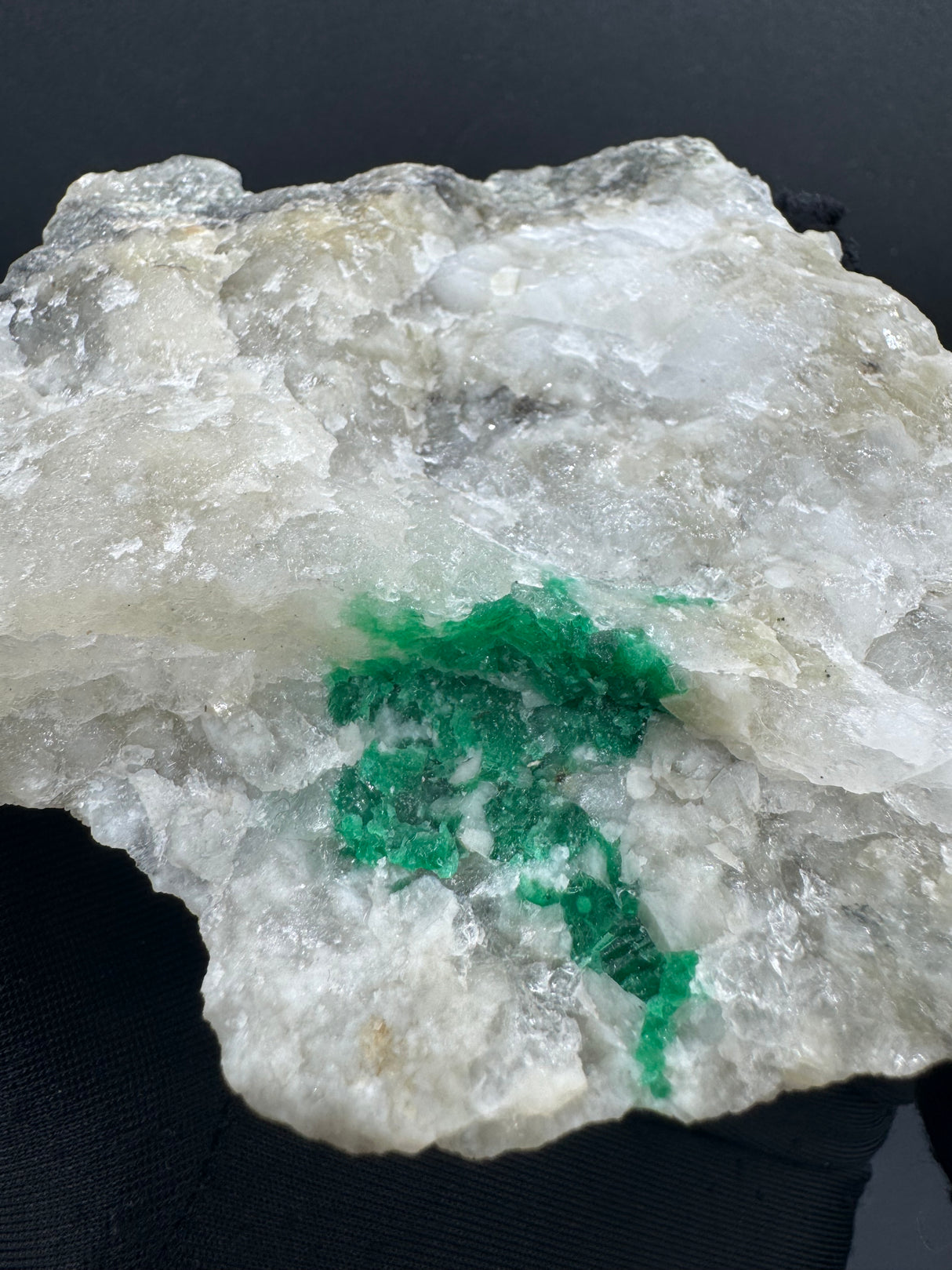 Emerald Specimen - 322g