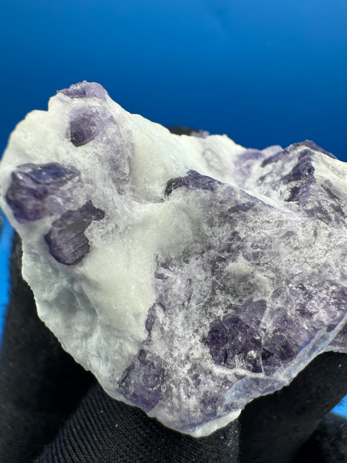 Scapolite Specimen – 33g