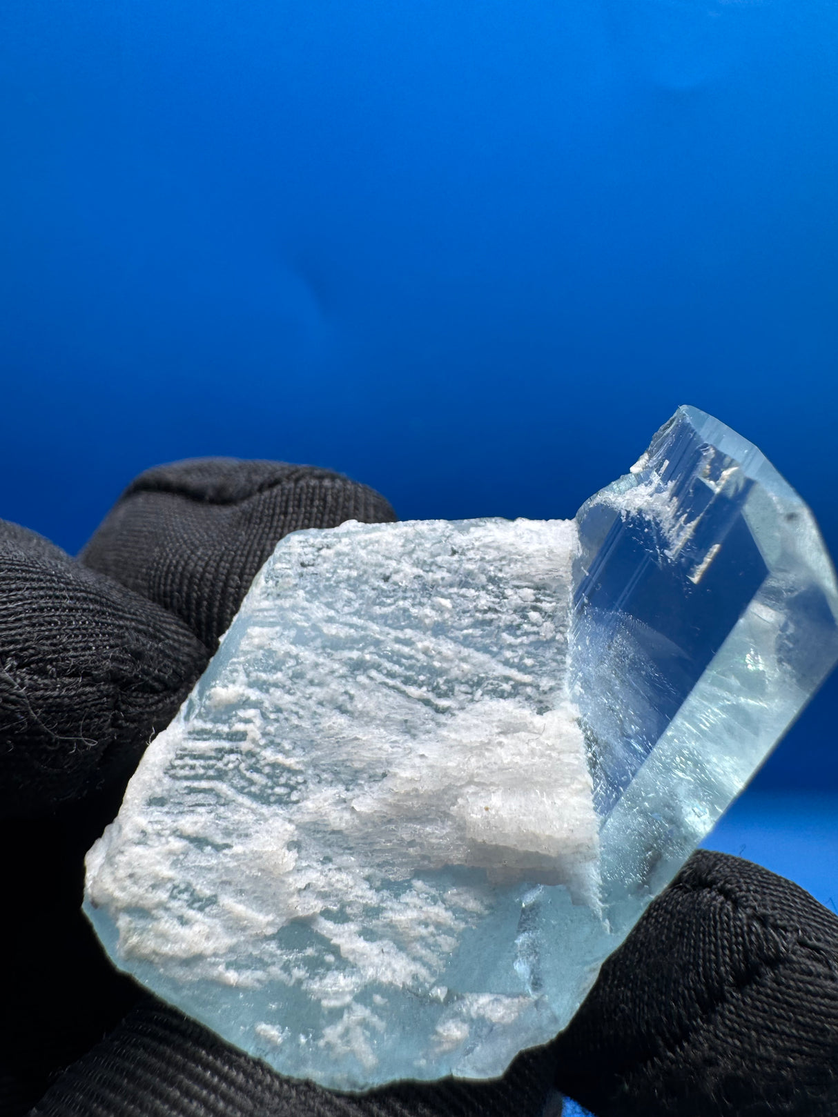 Aquamarine Crystal - 14.692g