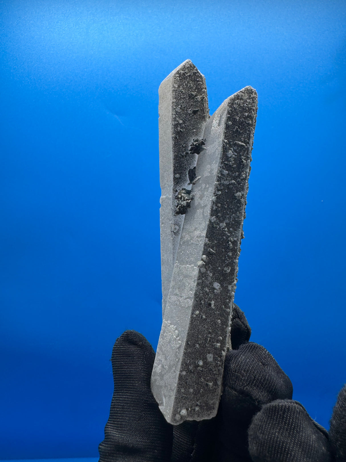 Twin Quartz with Calcite - 120g