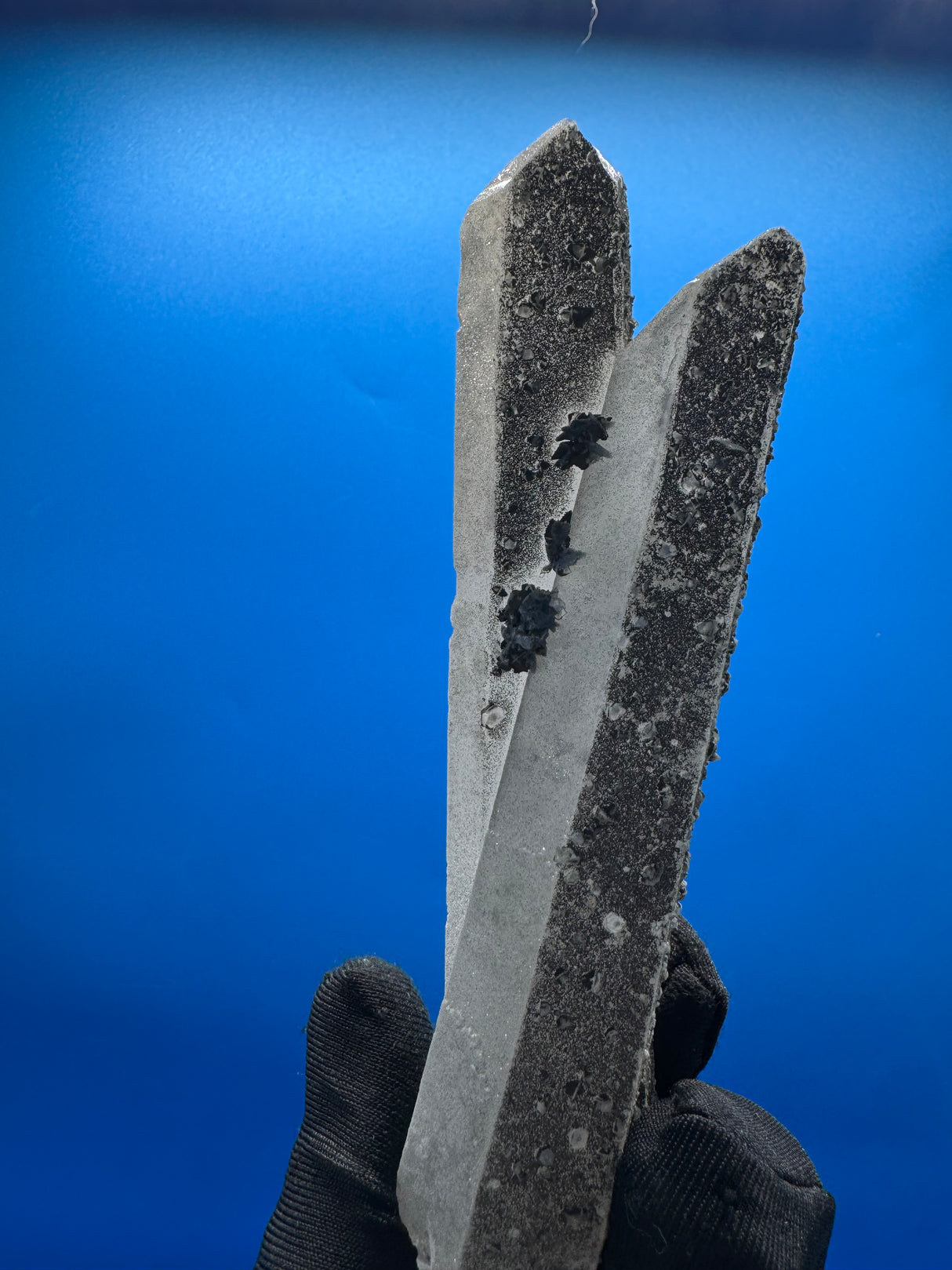 Twin Quartz with Calcite - 120g