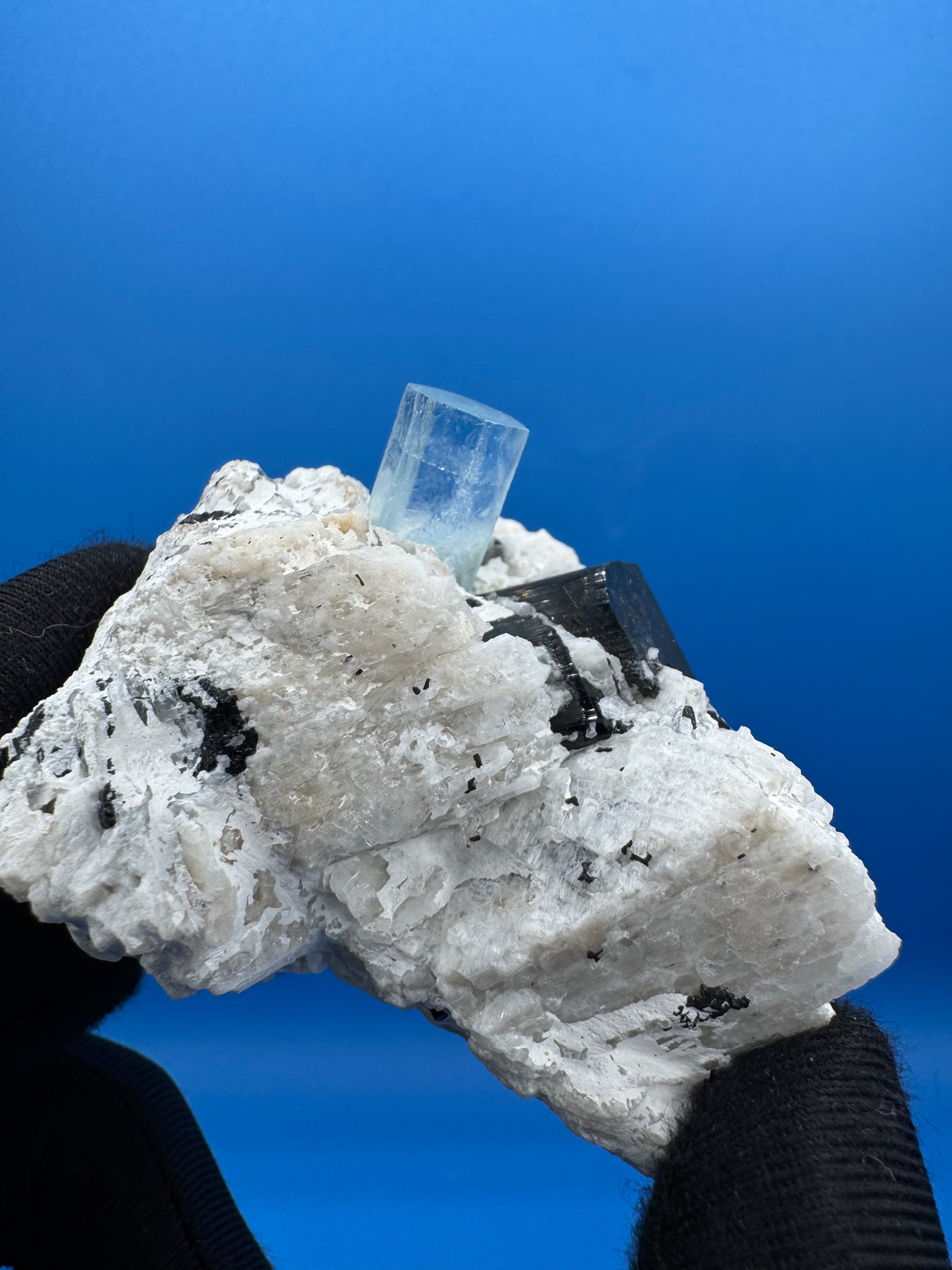 Aquamarine Specimen - 111g