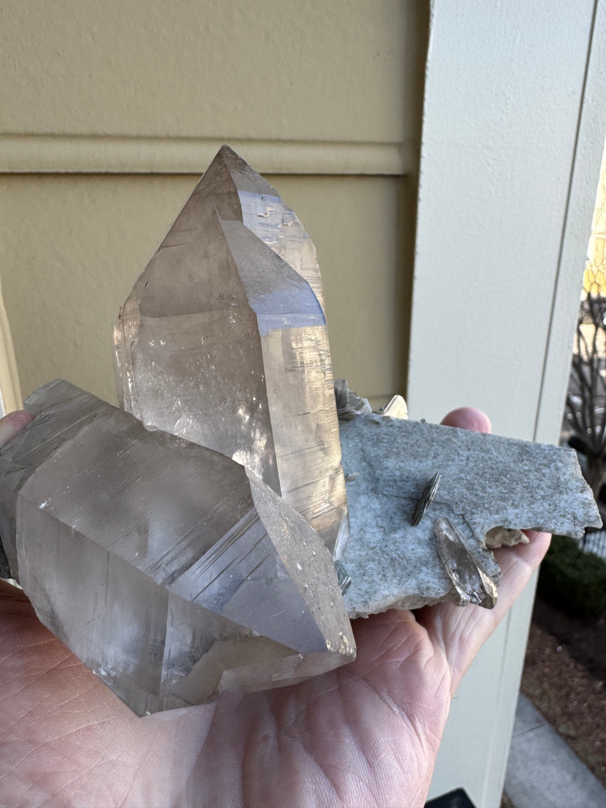 Quartz Specimen - 1107g