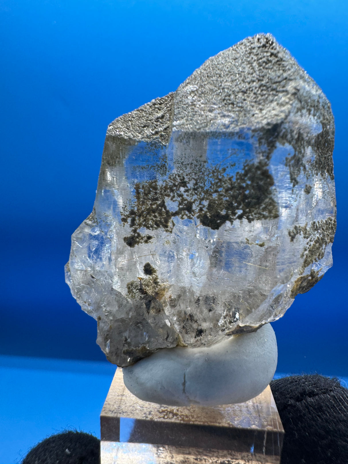 Quartz Specimen - 34g