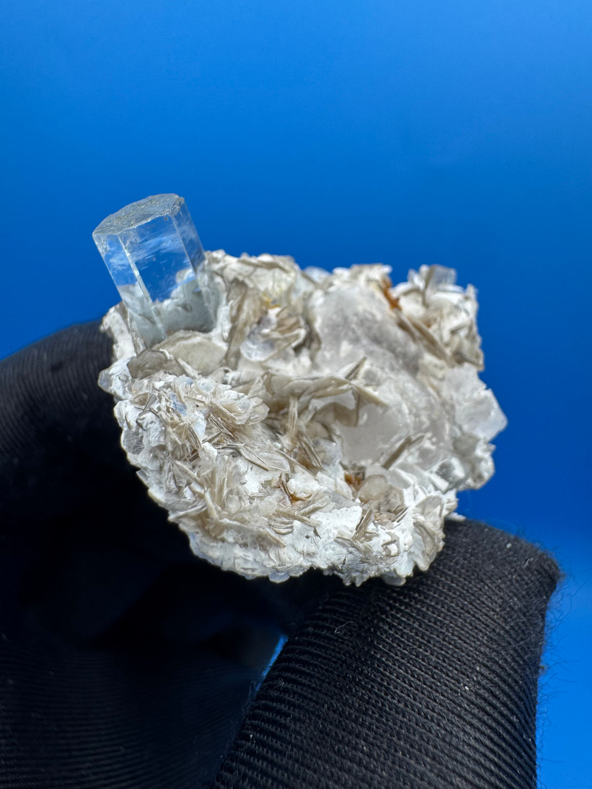 Aquamarine Specimen - 33g