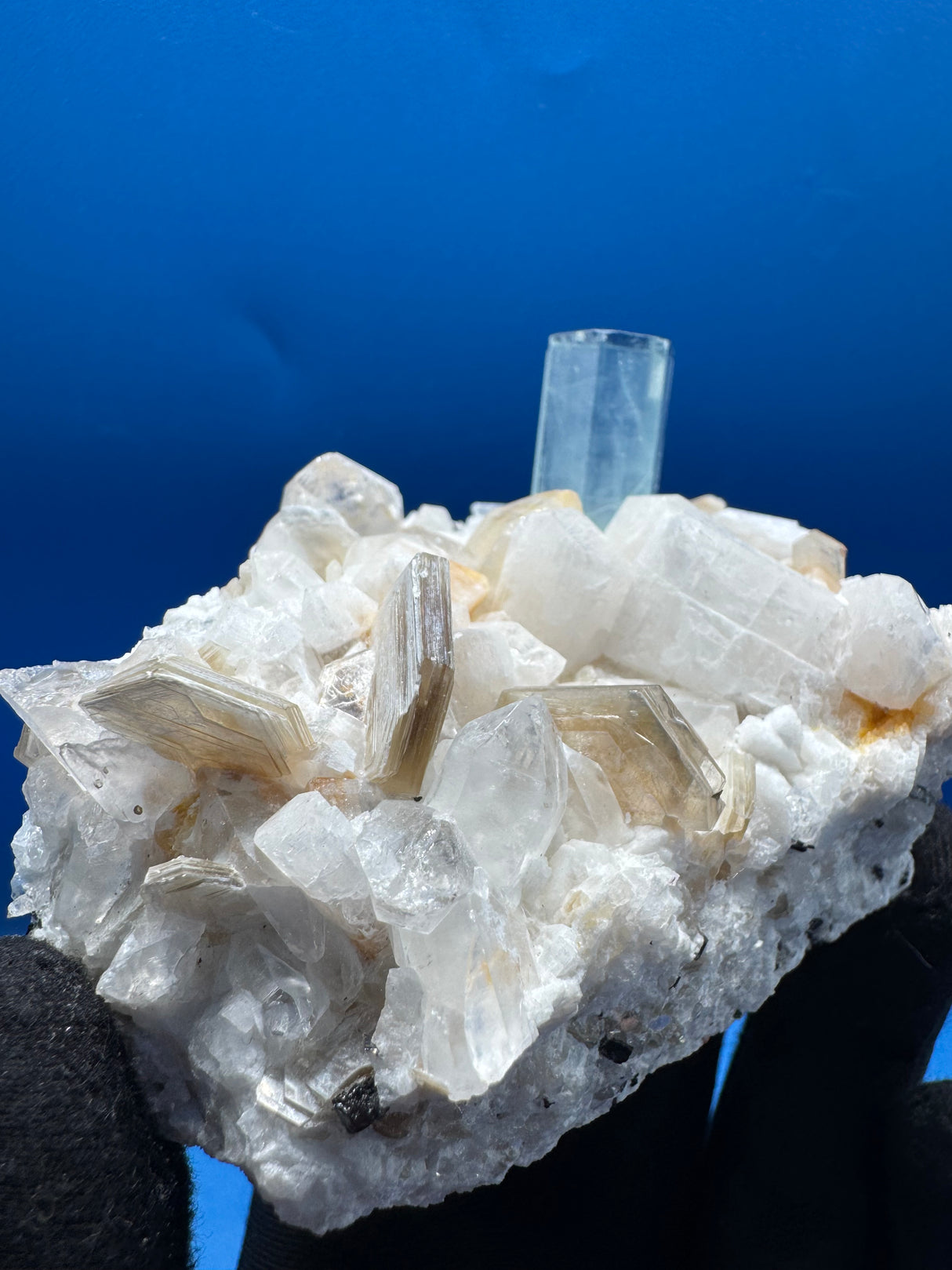 Aquamarine Specimen - 255g