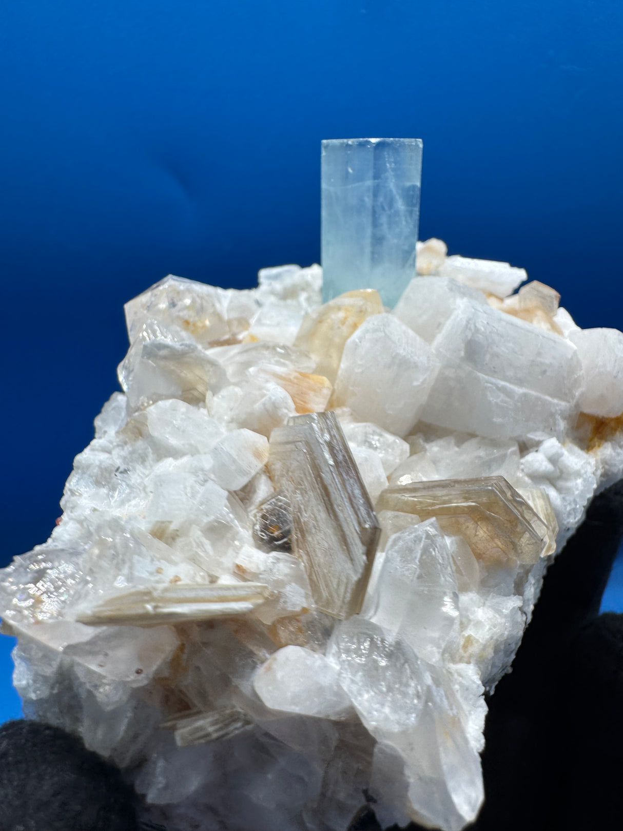 Aquamarine Specimen - 255g