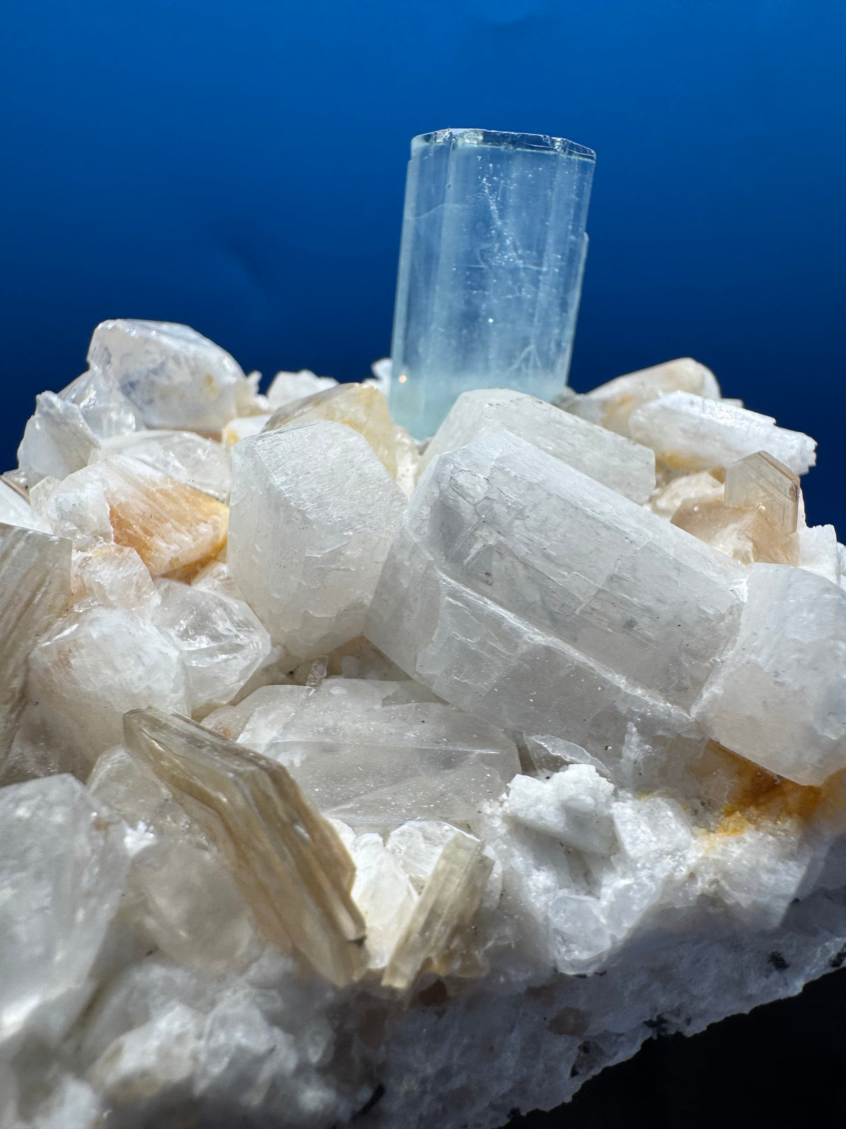 Aquamarine Specimen - 255g