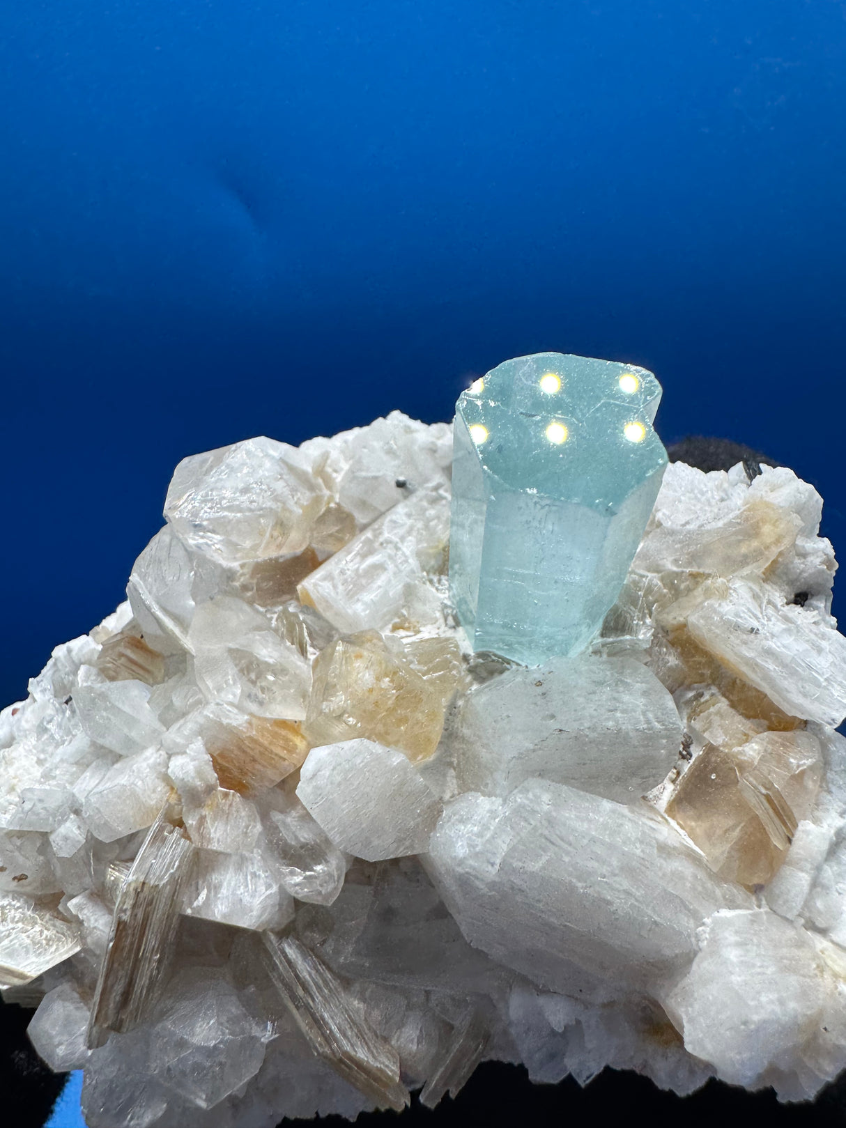 Aquamarine Specimen - 255g