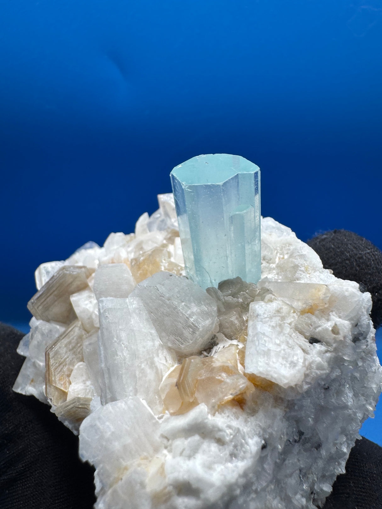 Aquamarine Specimen - 255g