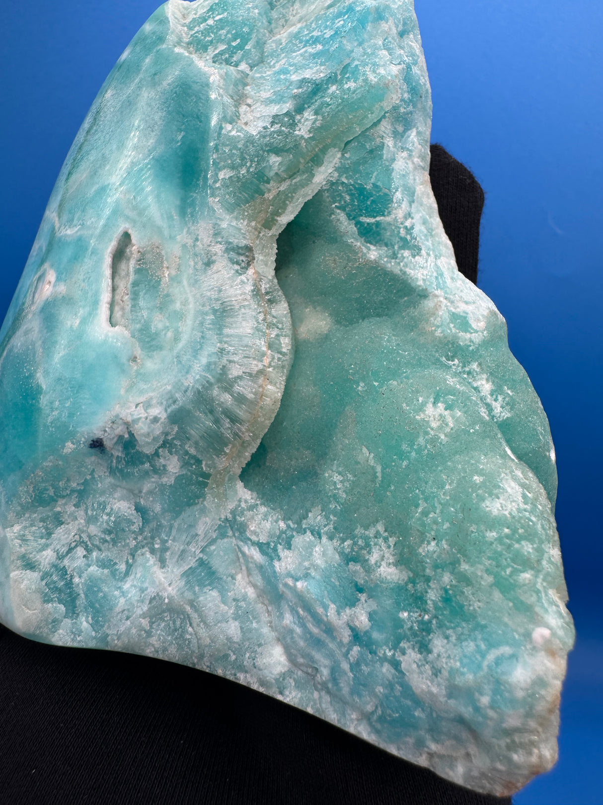 Blue Aragonite Free Form - 865g