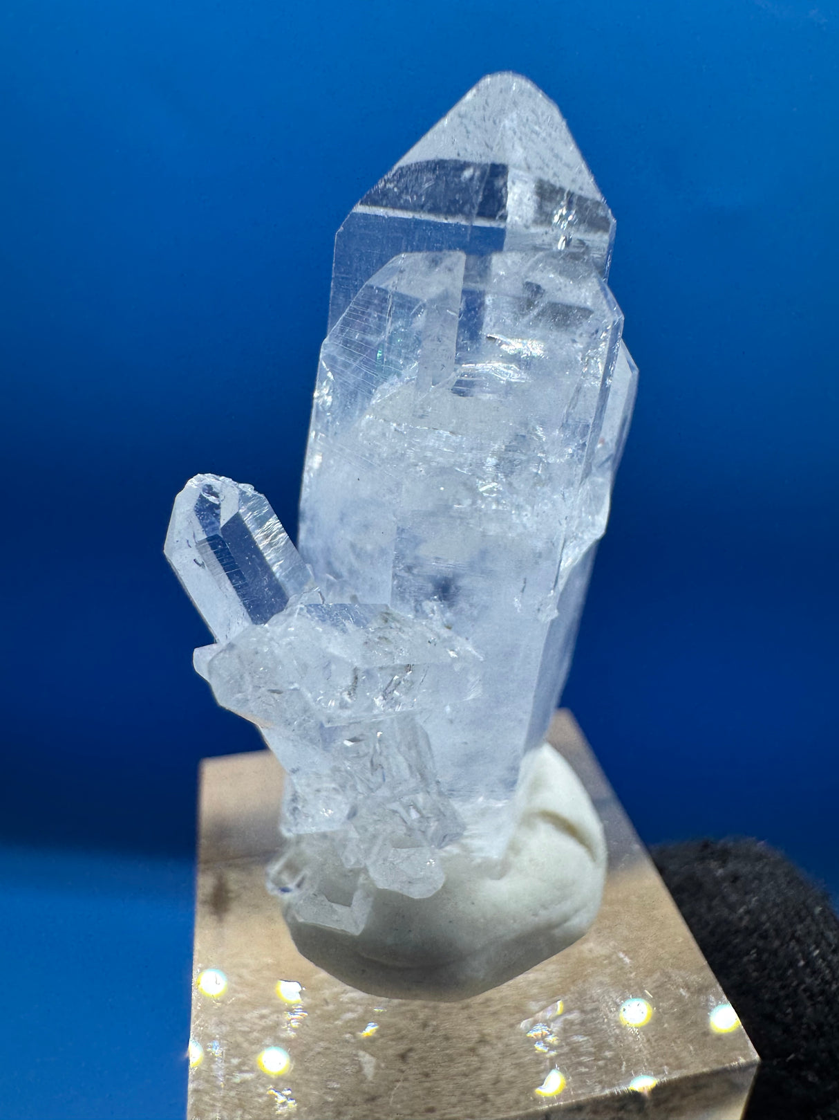 Quartz Specimen - 16g