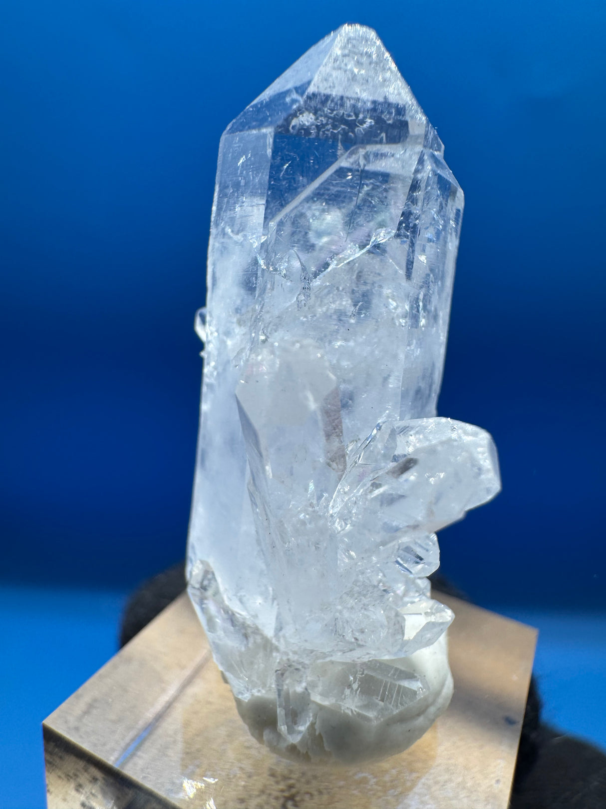 Quartz Specimen - 16g