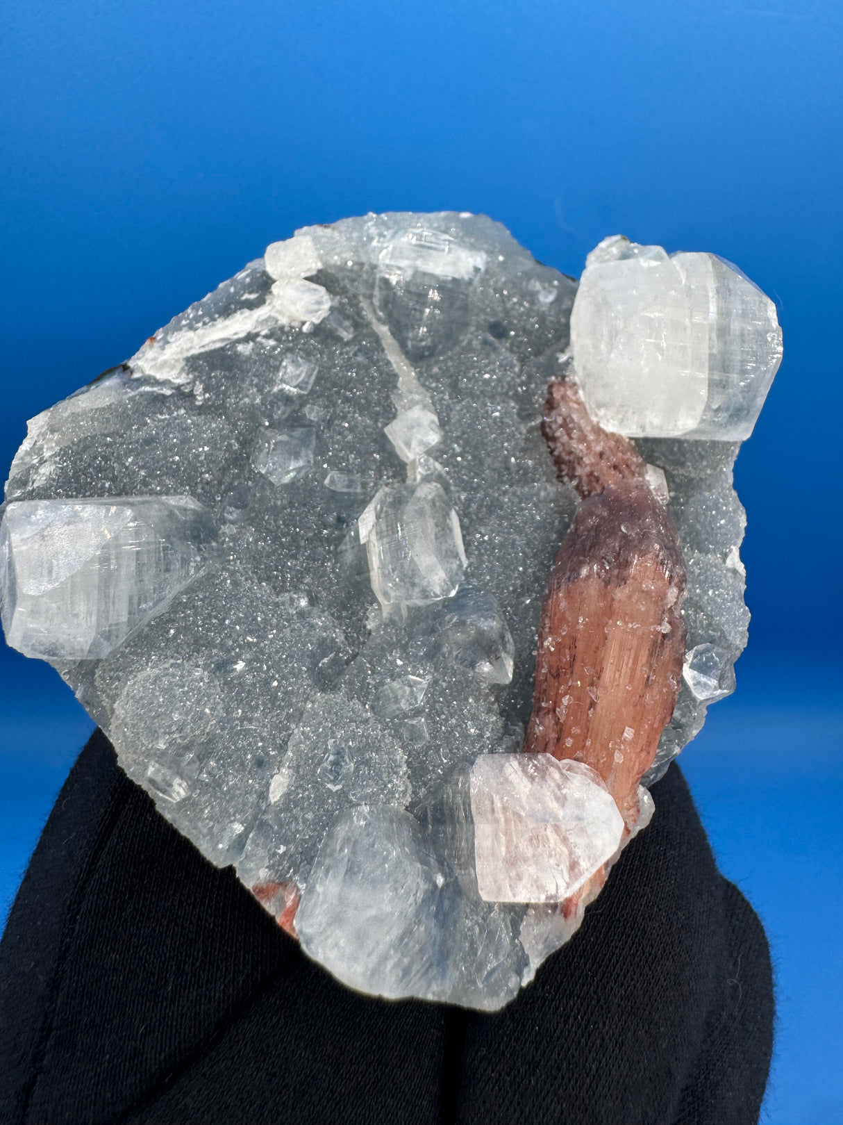 Heulandite on Chalcedony Specimen - 196g