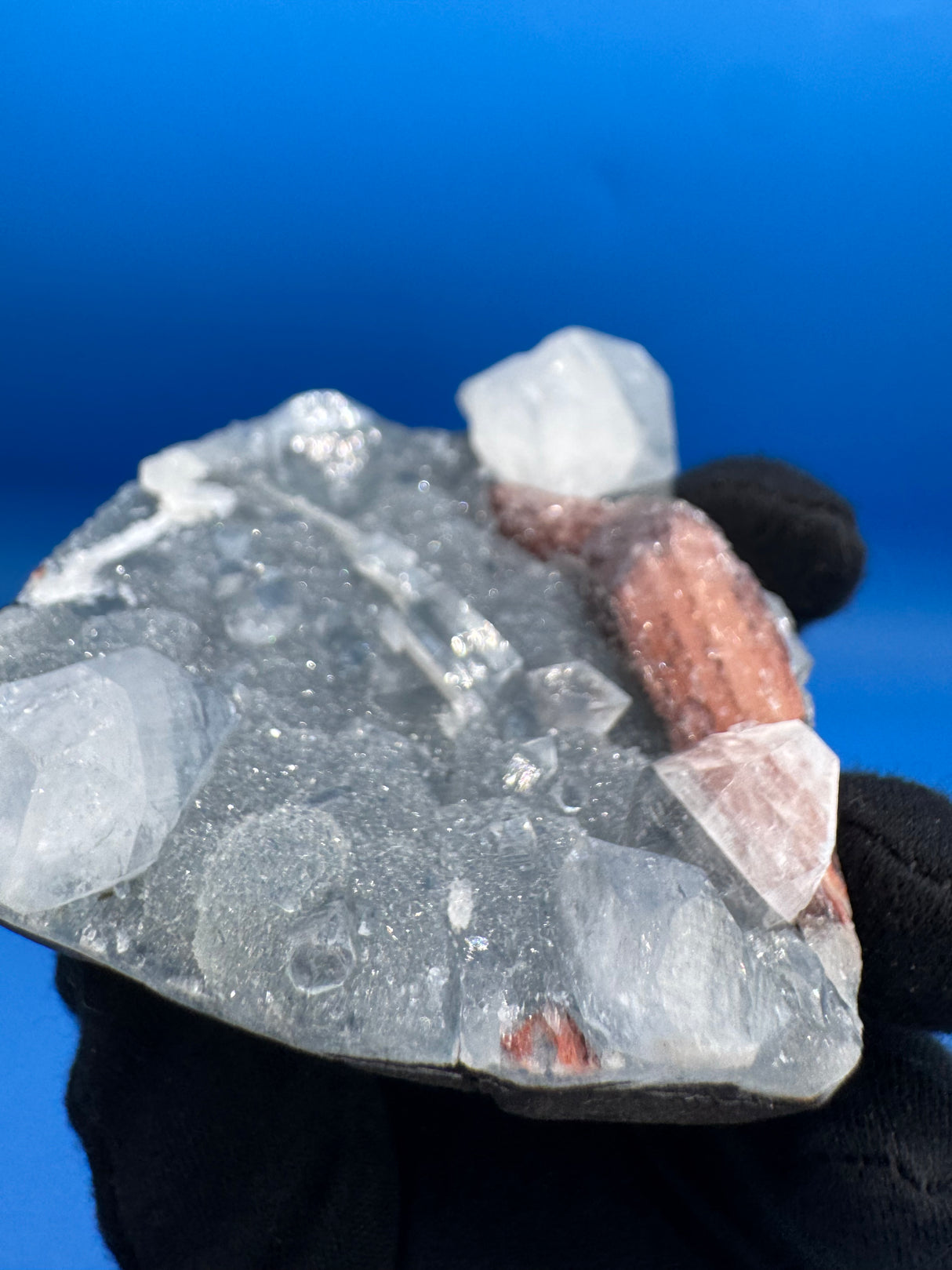 Heulandite on Chalcedony Specimen - 196g