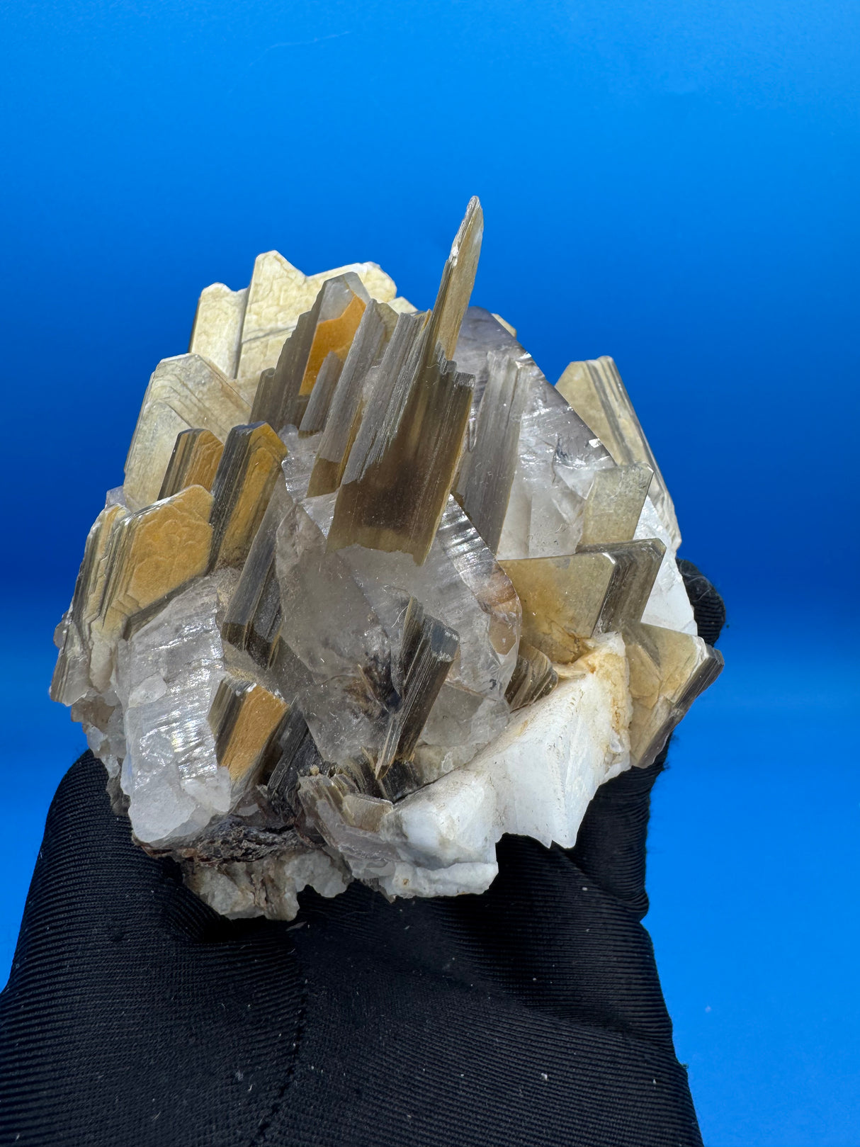 Muscovite Quartz Specimen - 598g