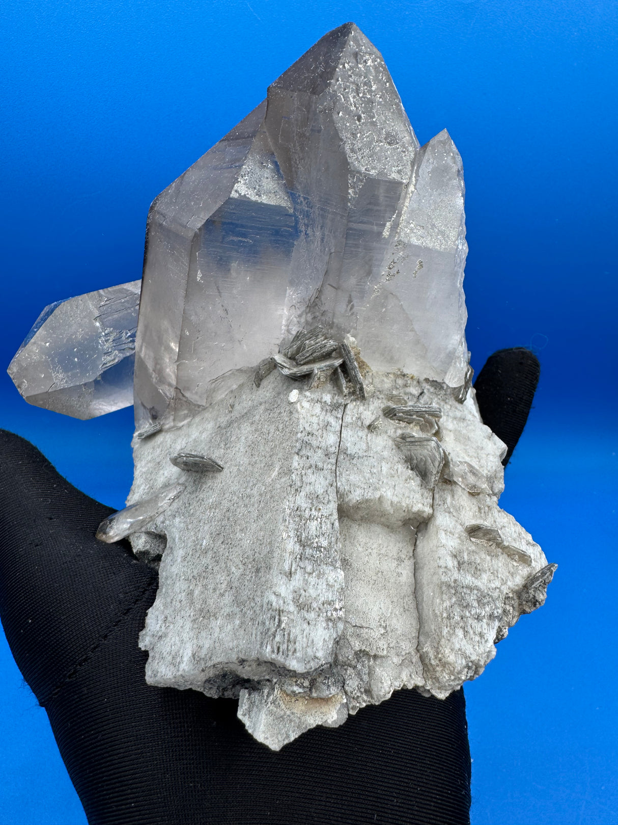 Quartz Specimen - 1107g