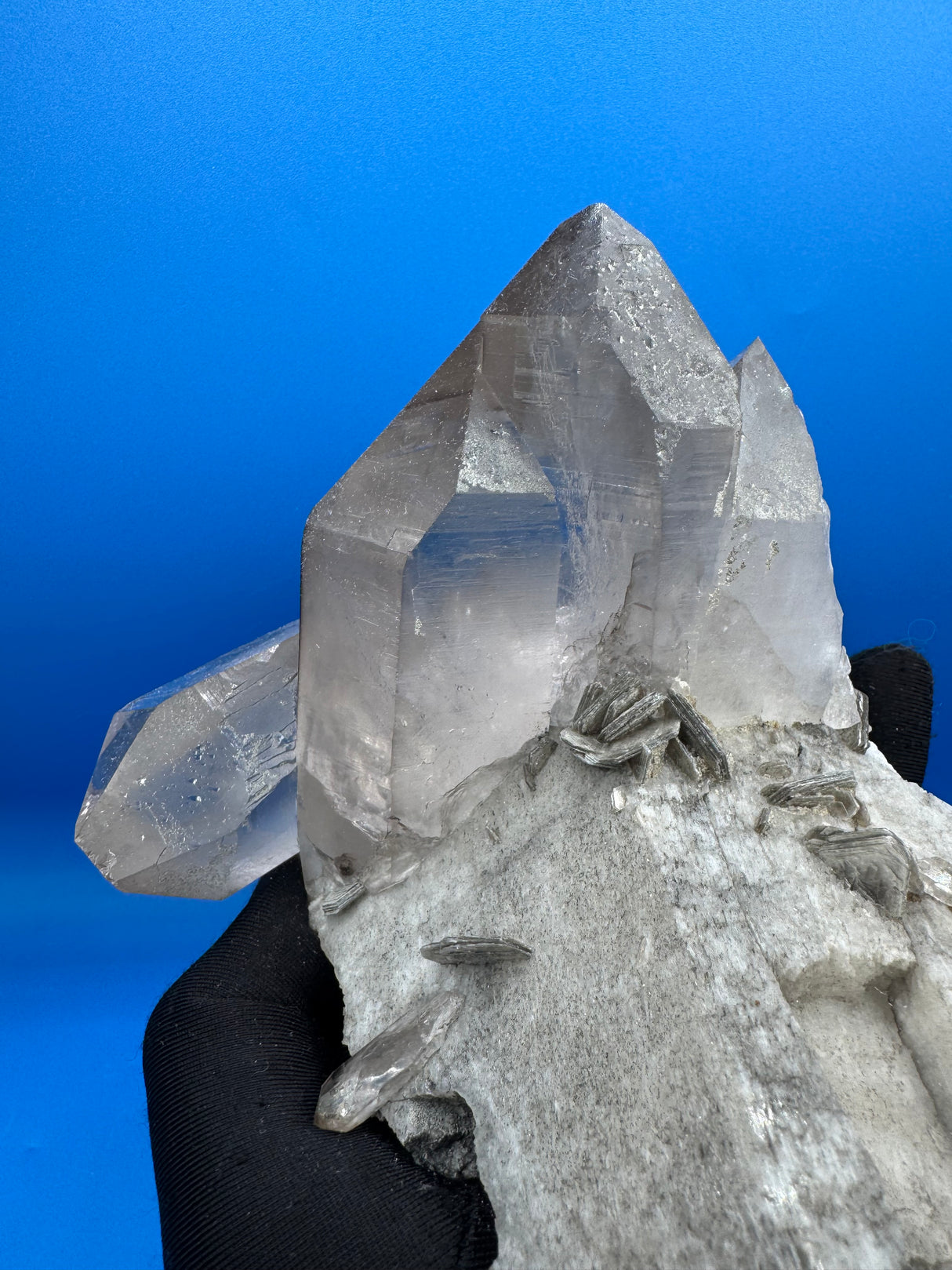 Quartz Specimen - 1107g