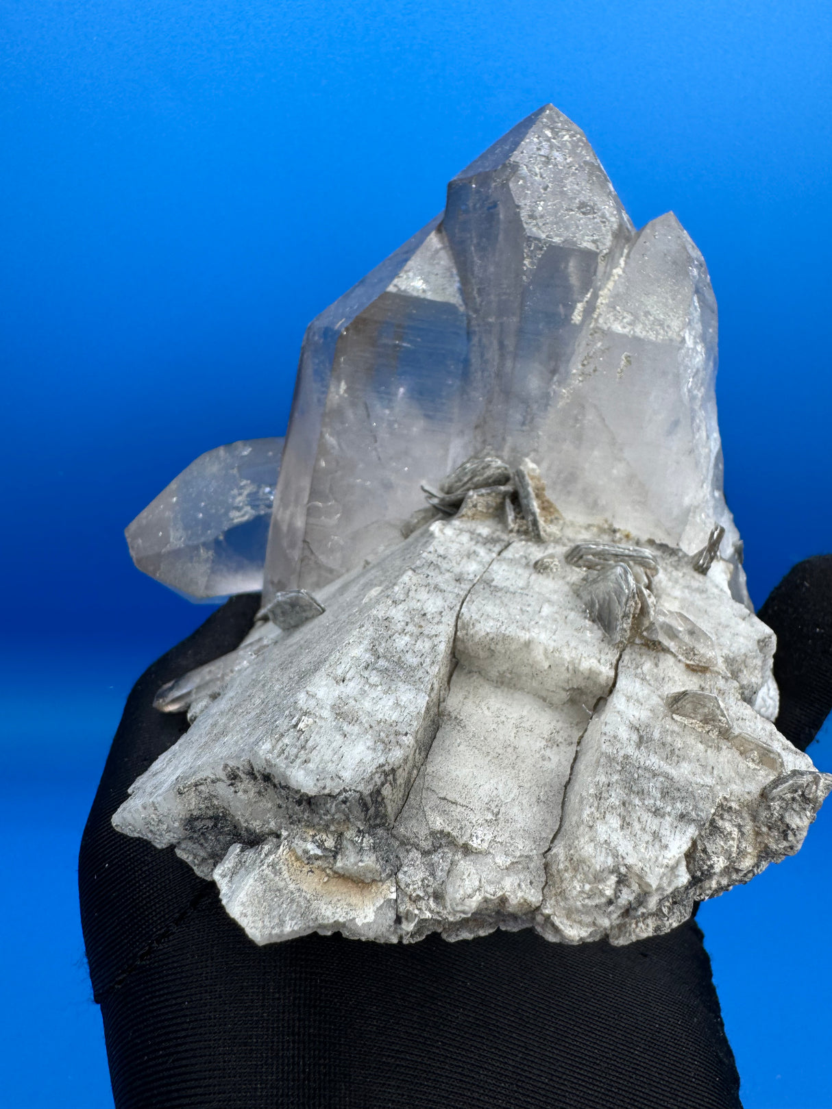 Quartz Specimen - 1107g