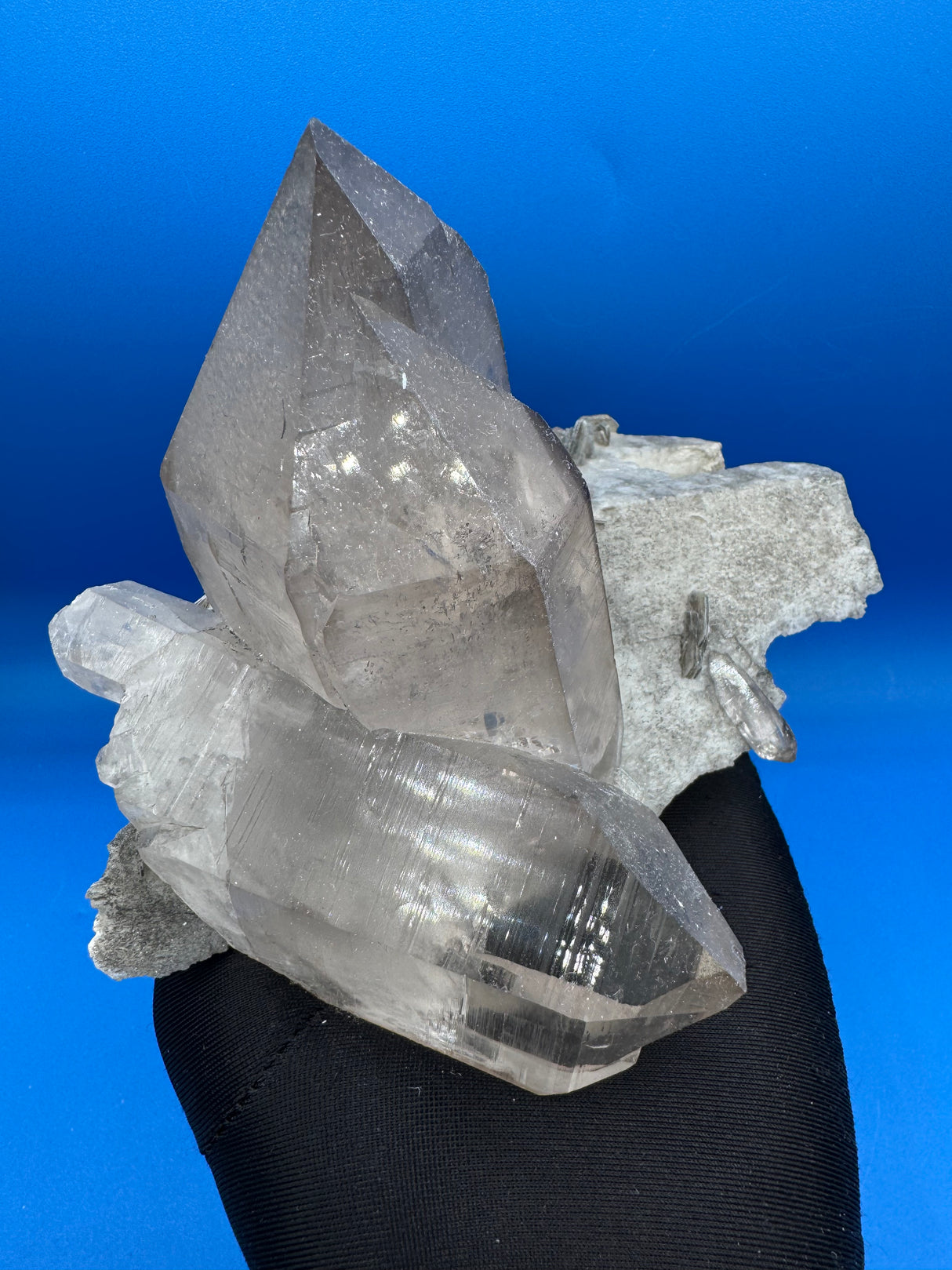 Quartz Specimen - 1107g