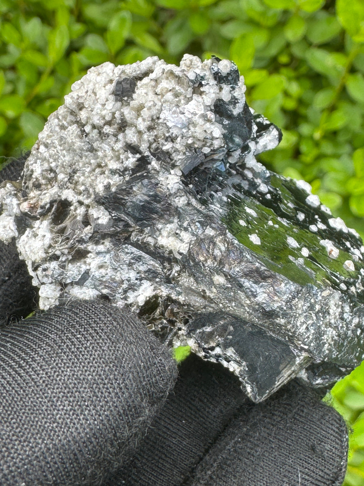 Hematite Crystal Specimen – 95g