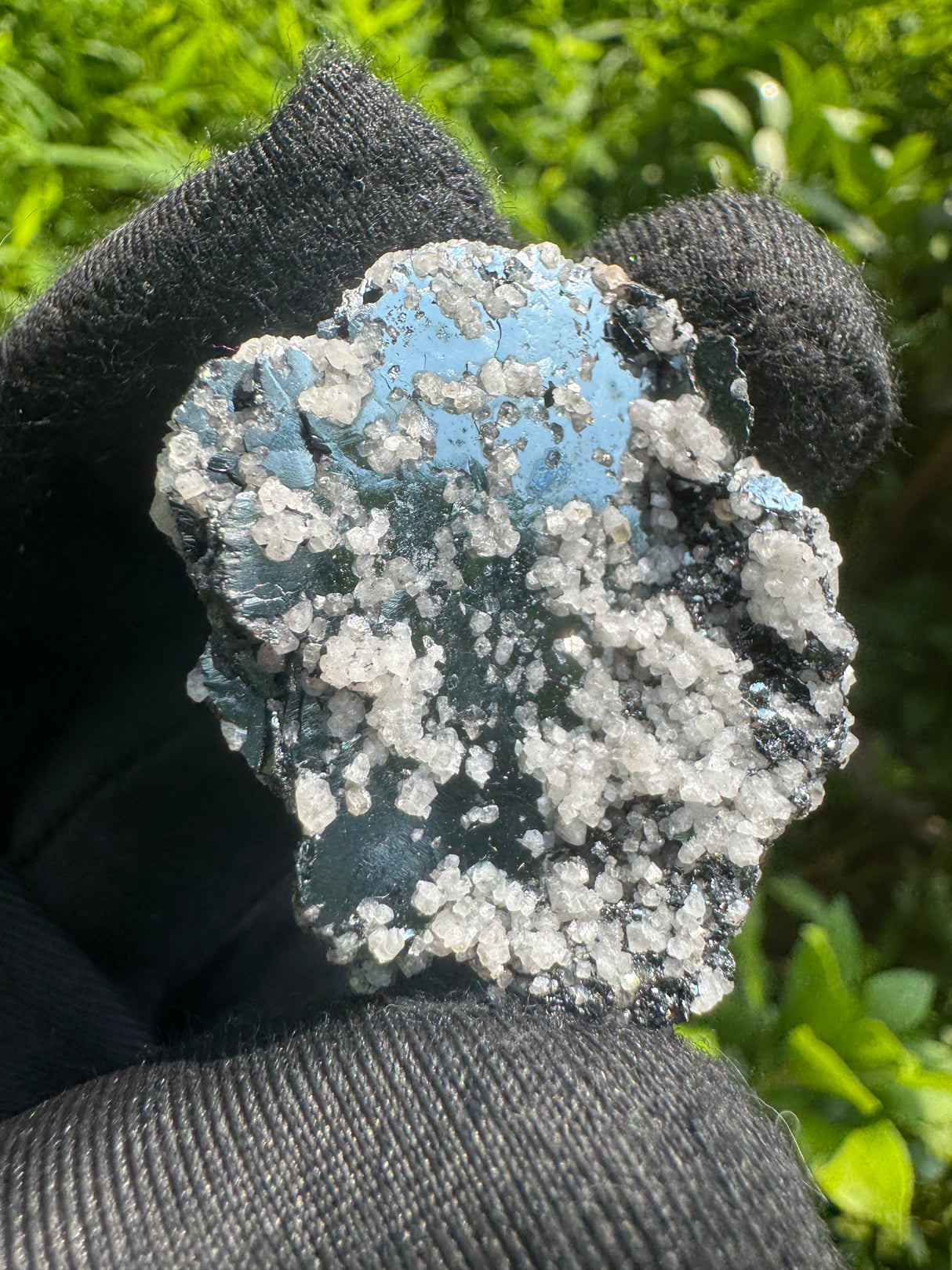 Hematite Crystal Specimen – 20g