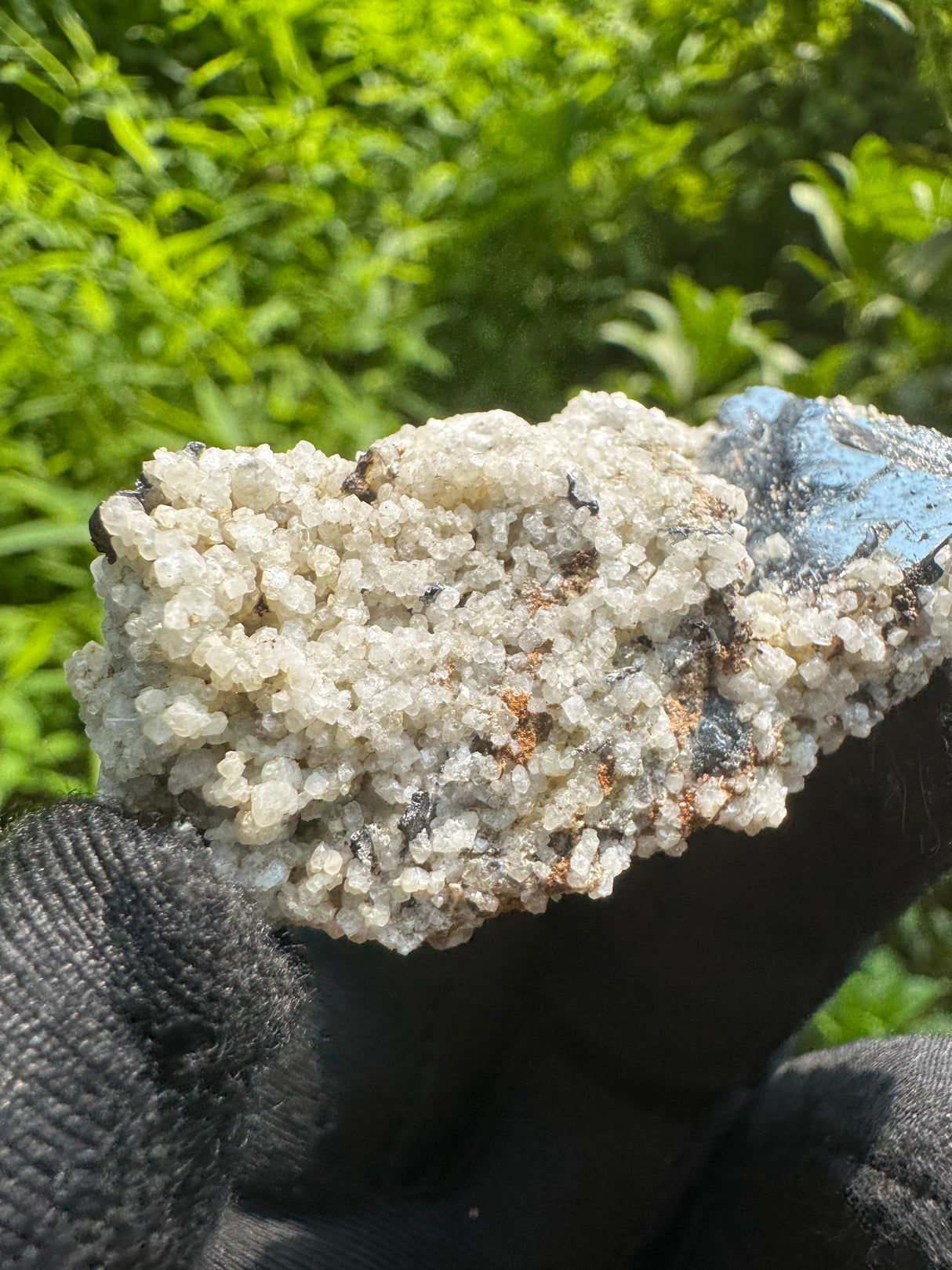 Hematite Crystal Specimen – 20g