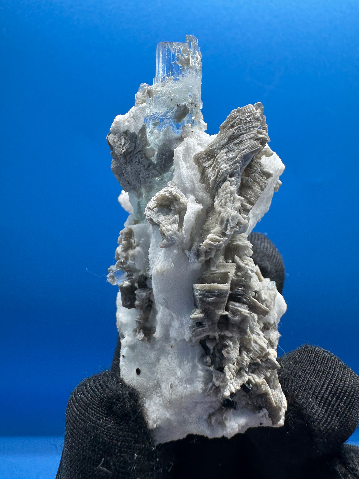 Aquamarine Specimen - 67g