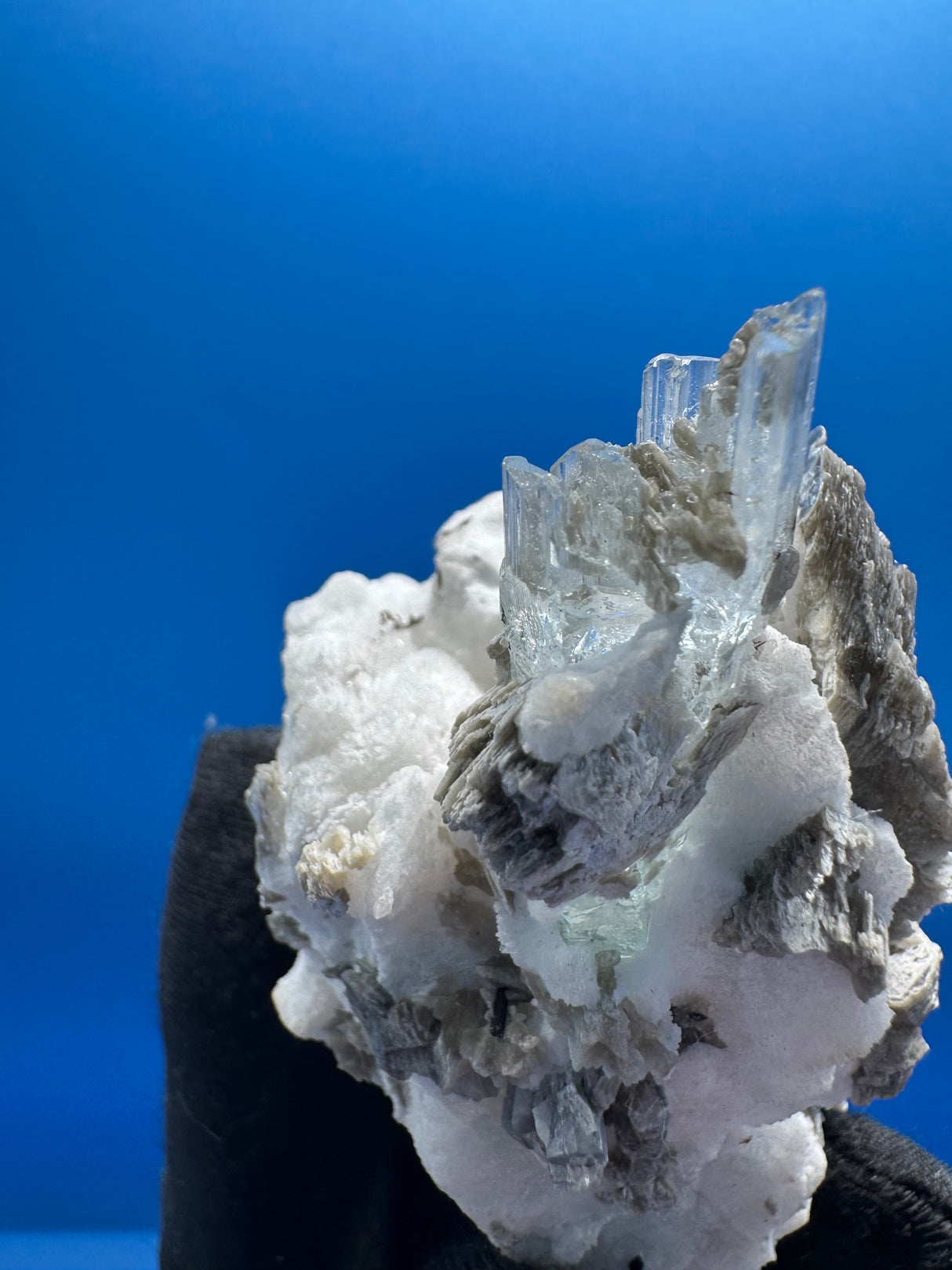 Aquamarine Specimen - 67g