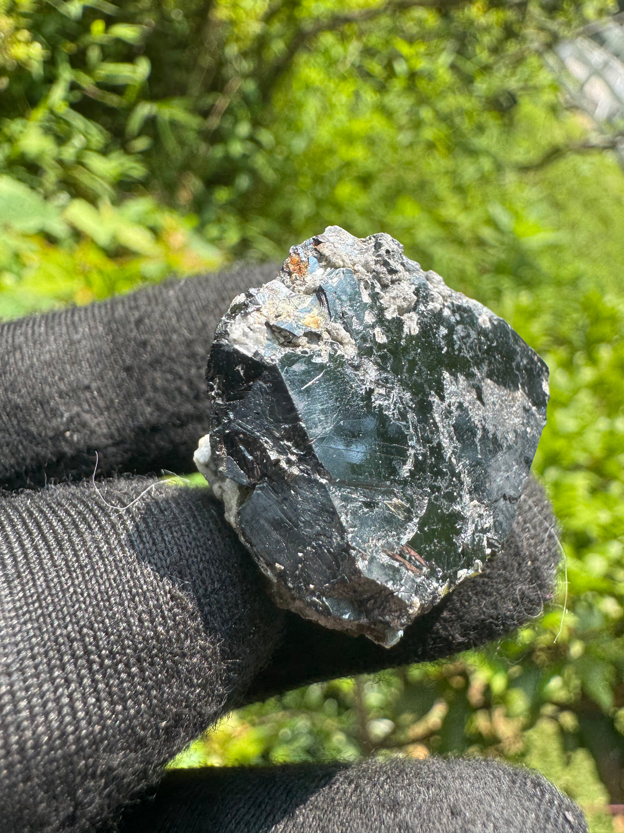 Hematite Crystal Specimen – 20g