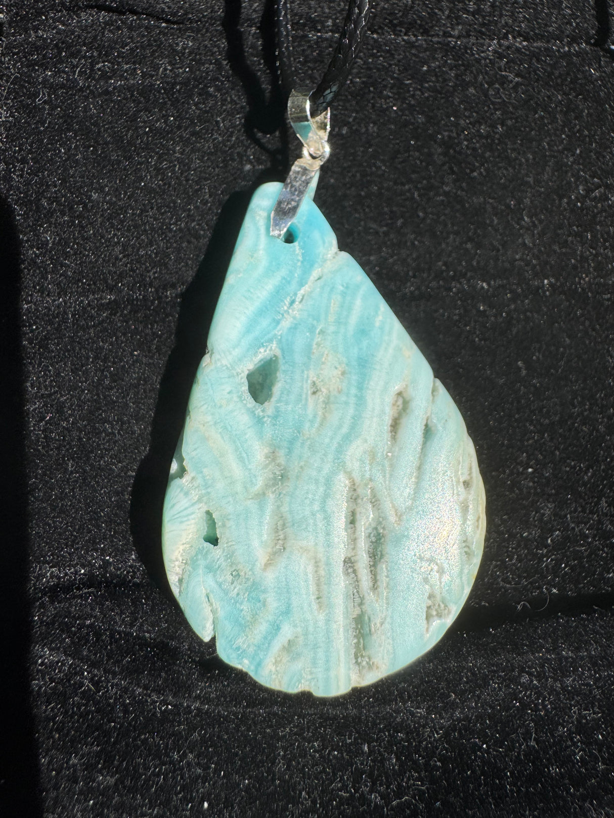 Blue Aragonite Necklace – 19g