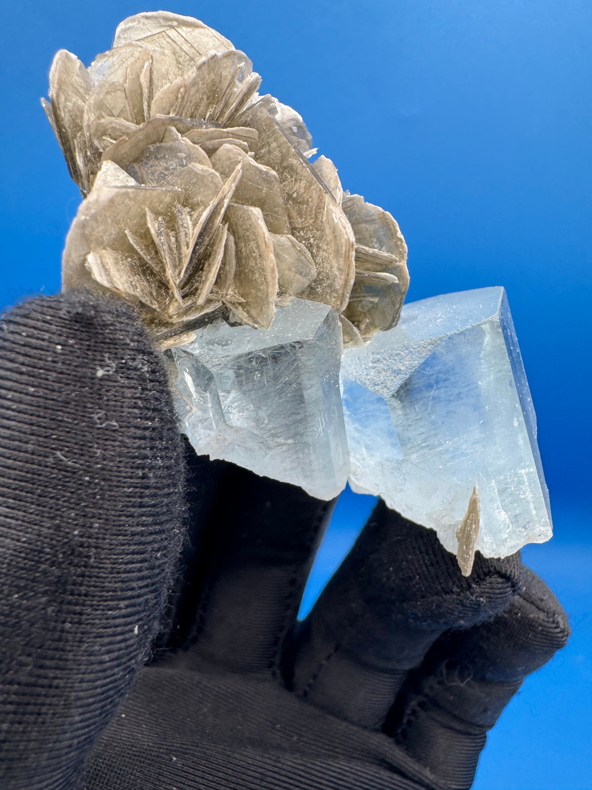 Aquamarine Specimen - 70g