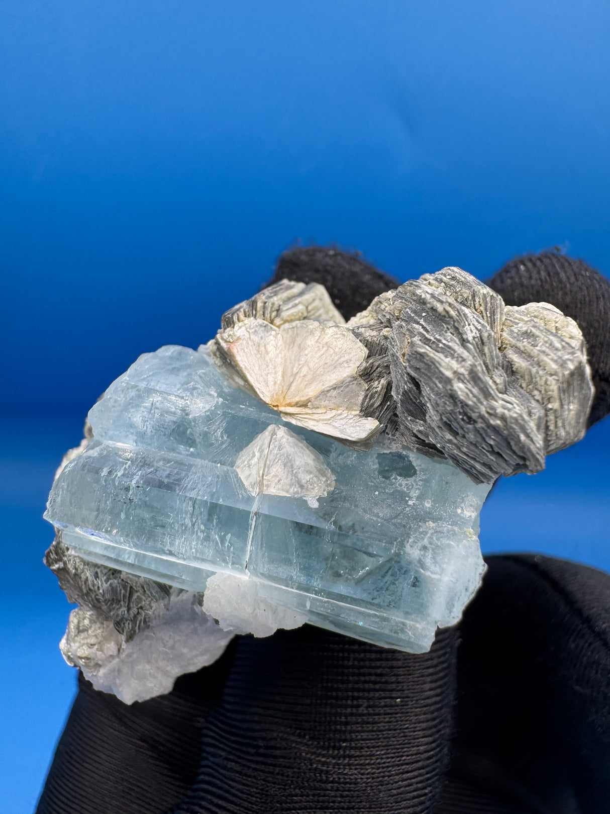 Aquamarine Specimen - 36g