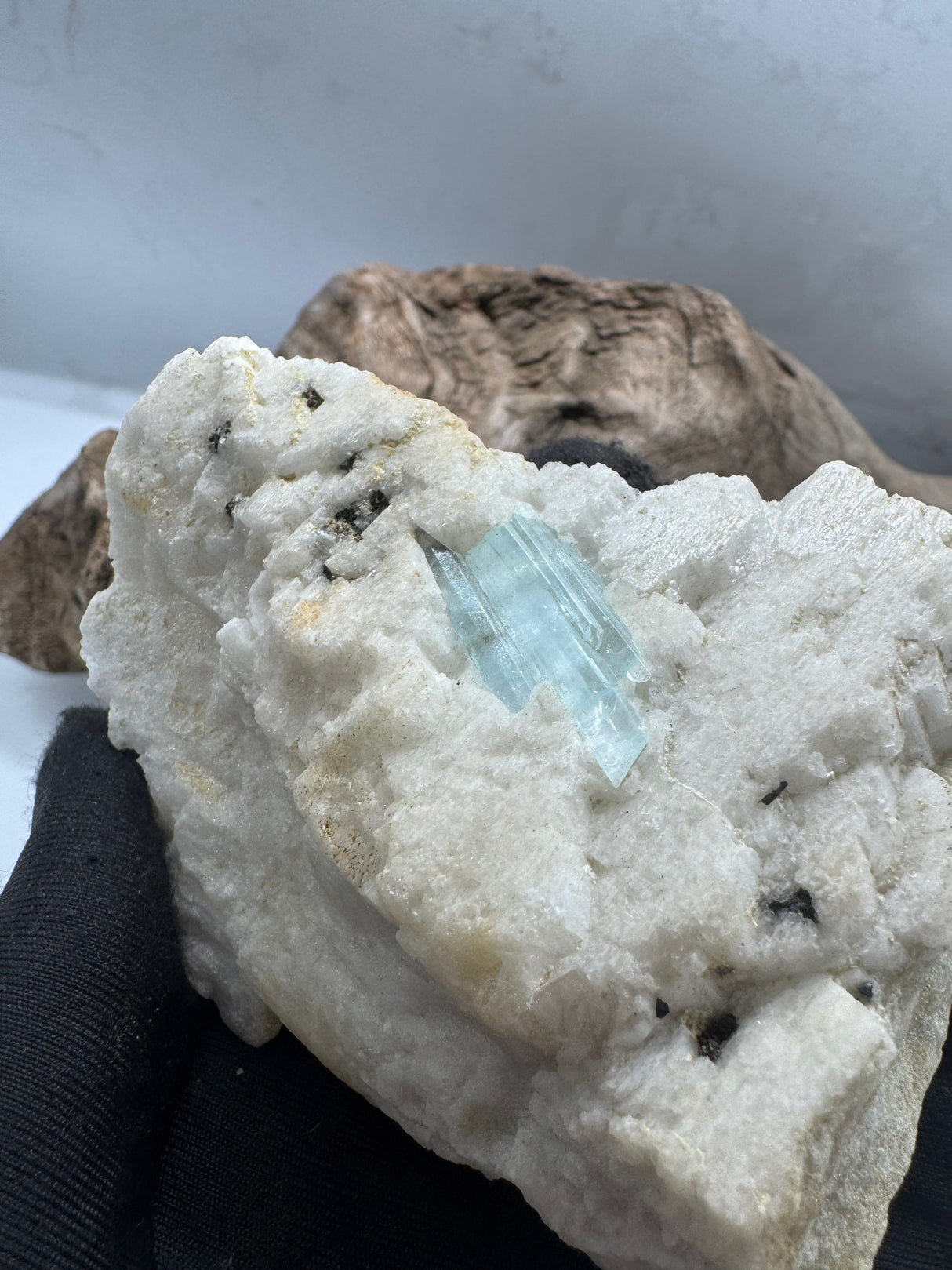 Aquamarine Specimen - 195g