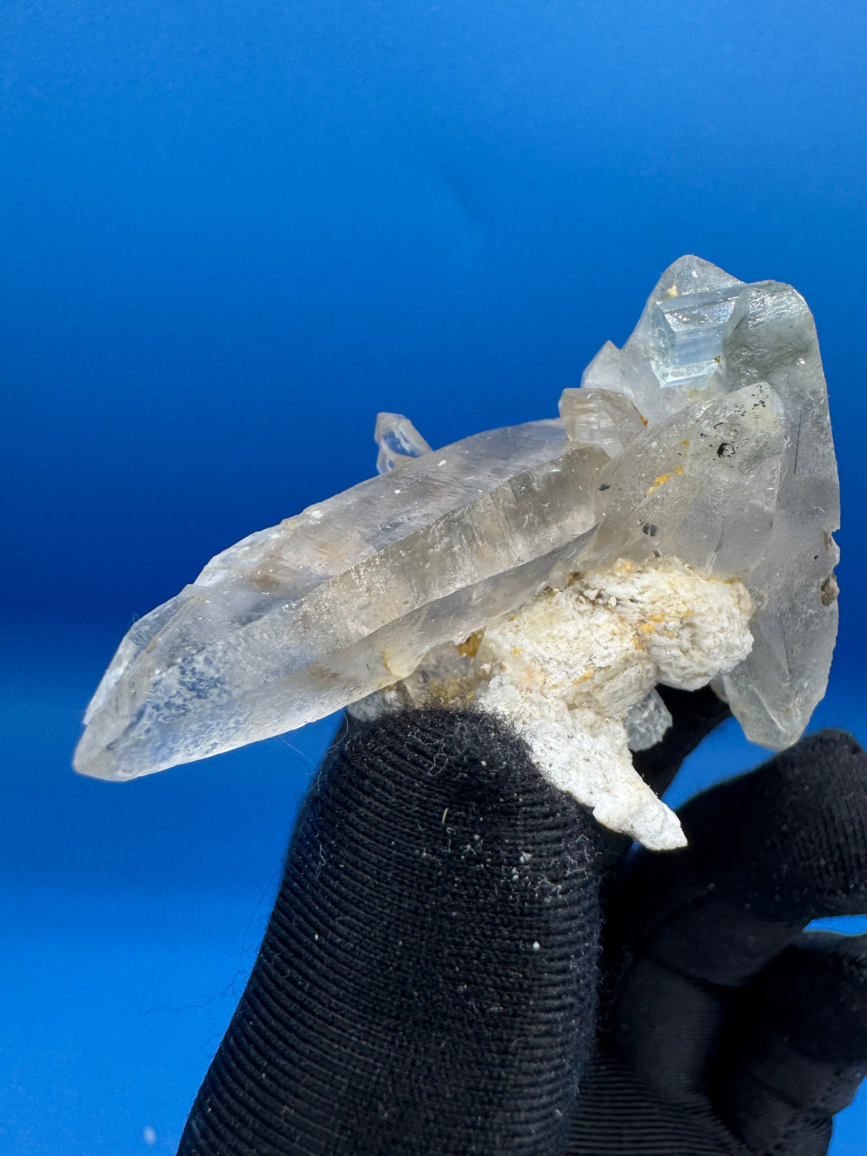 Quartz Specimen - 37g