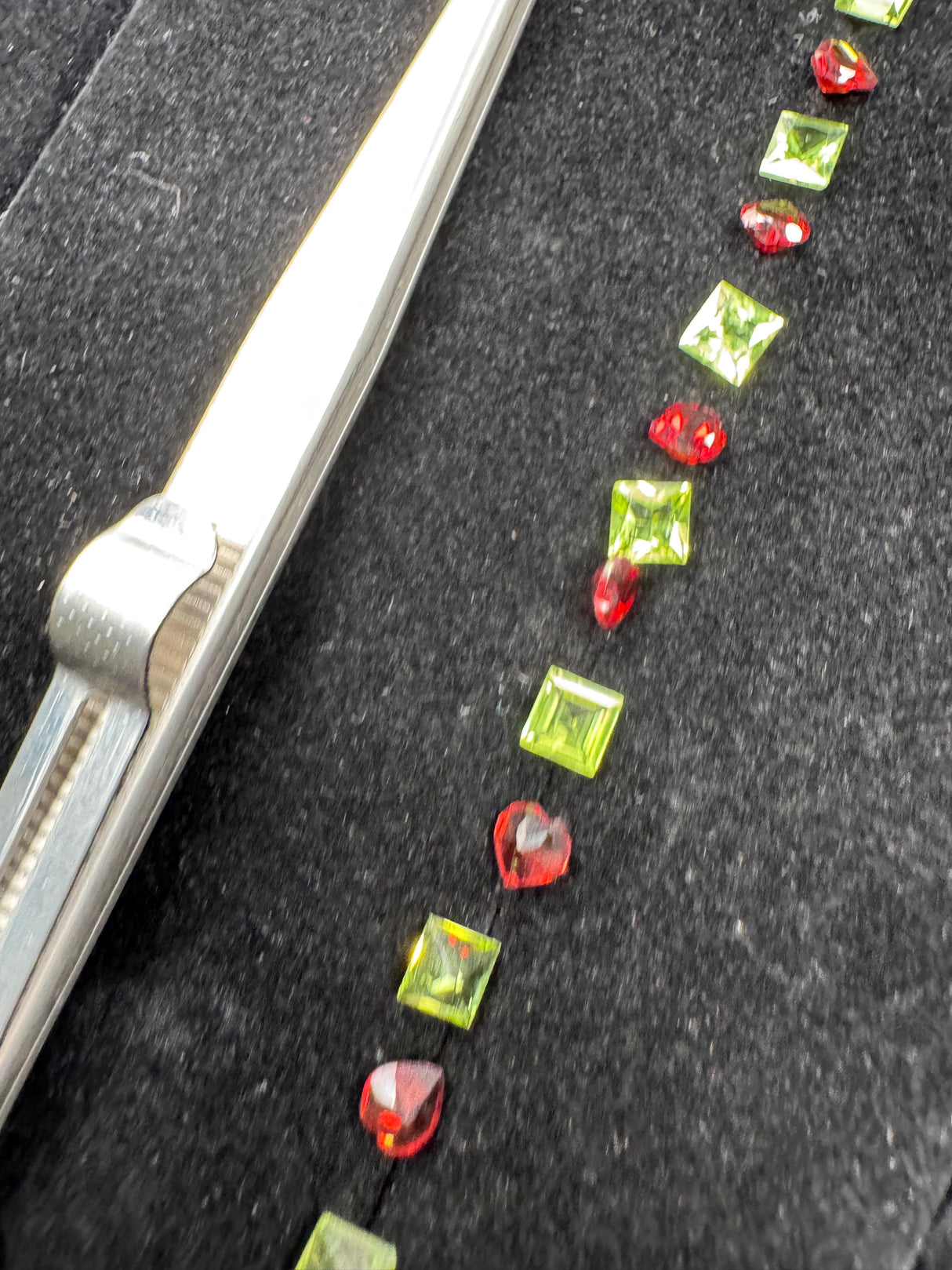 Premium Peridot & Garnet Gemstone Set – 12.76ct