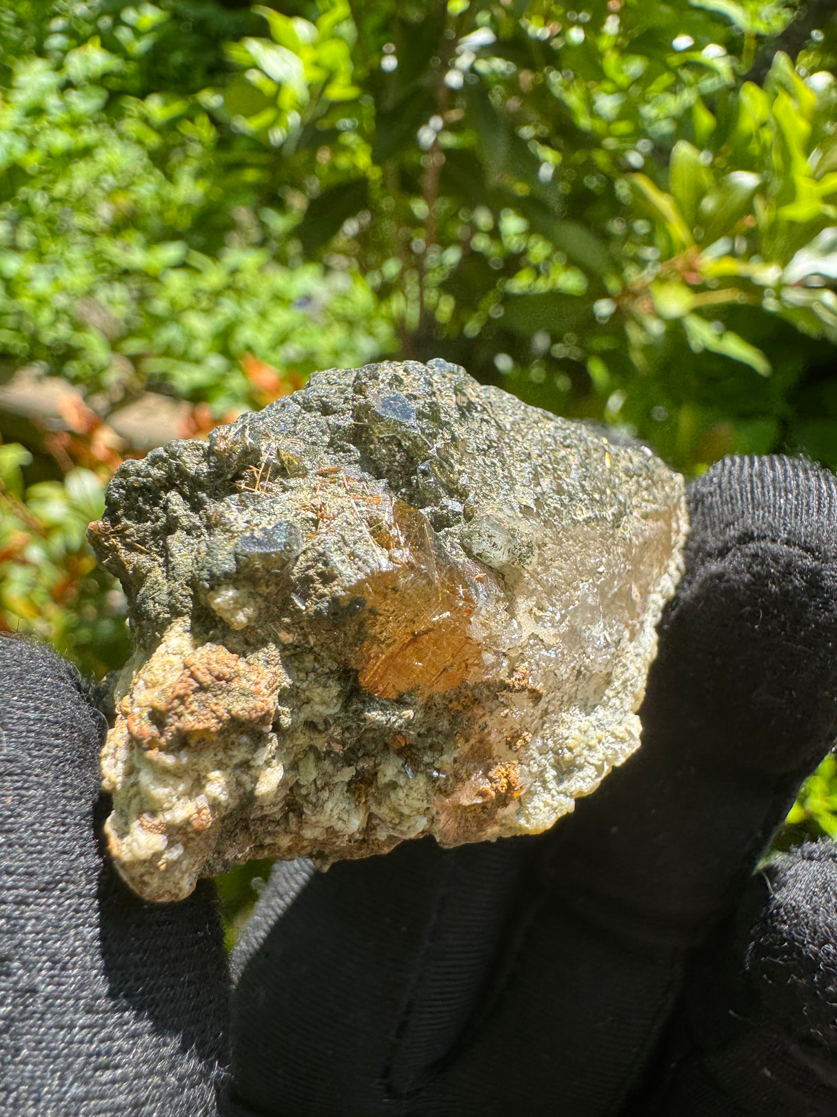 Quartz Specimen - 38g
